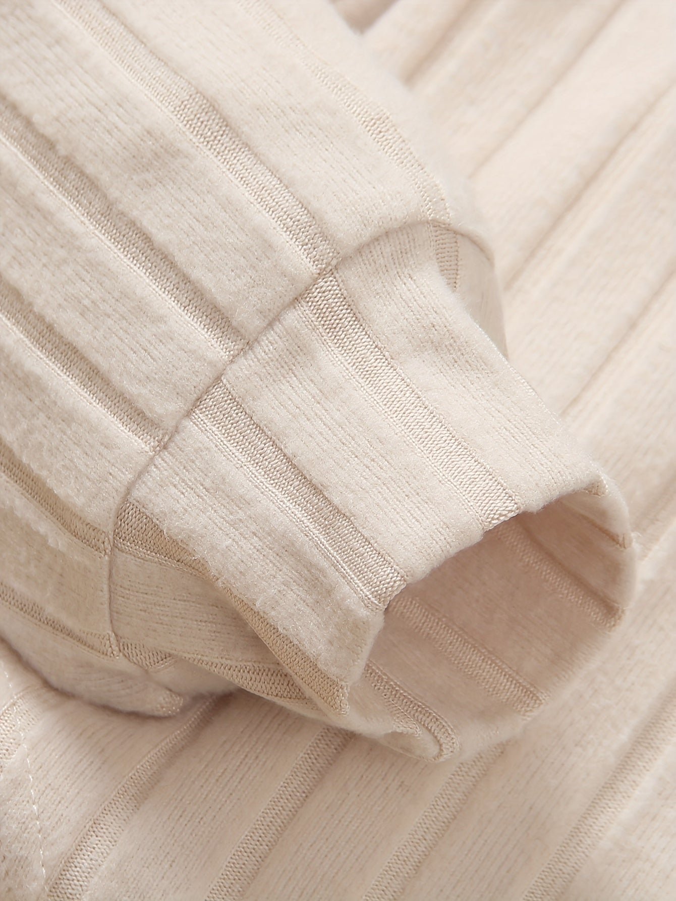 Women's Two-Piece Hooded Outfit with Floral Embroidery for Spring and Fall