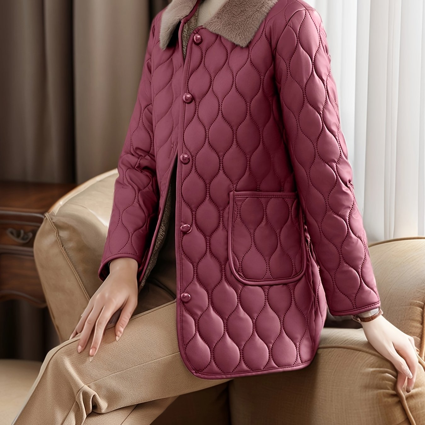 Women's Quilted Polyester Jacket with Faux Fur Collar Long Sleeve Flared Hem All-Season