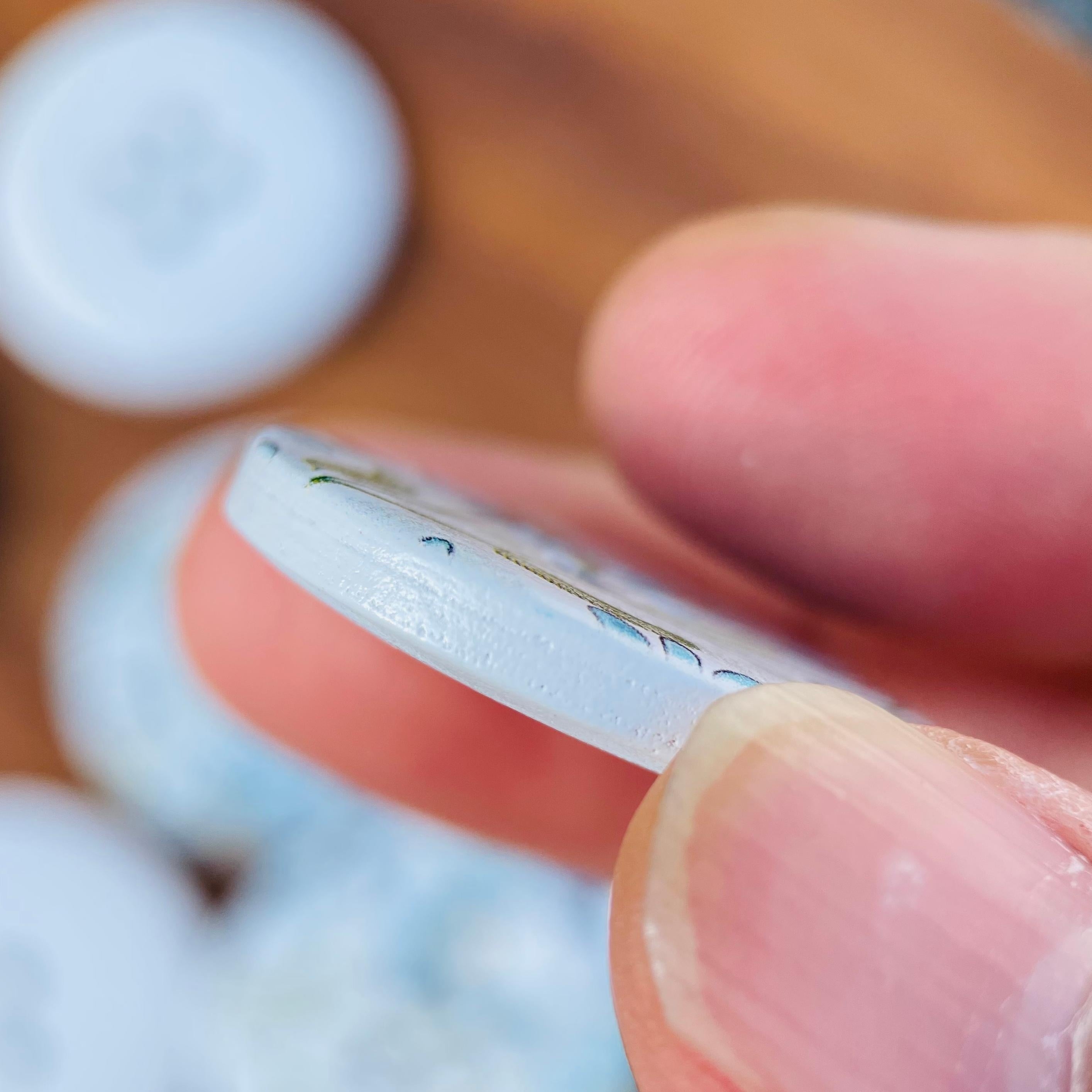 Set of 10 Large Natural Wood Decorative Flower and Butterfly Buttons 30mm