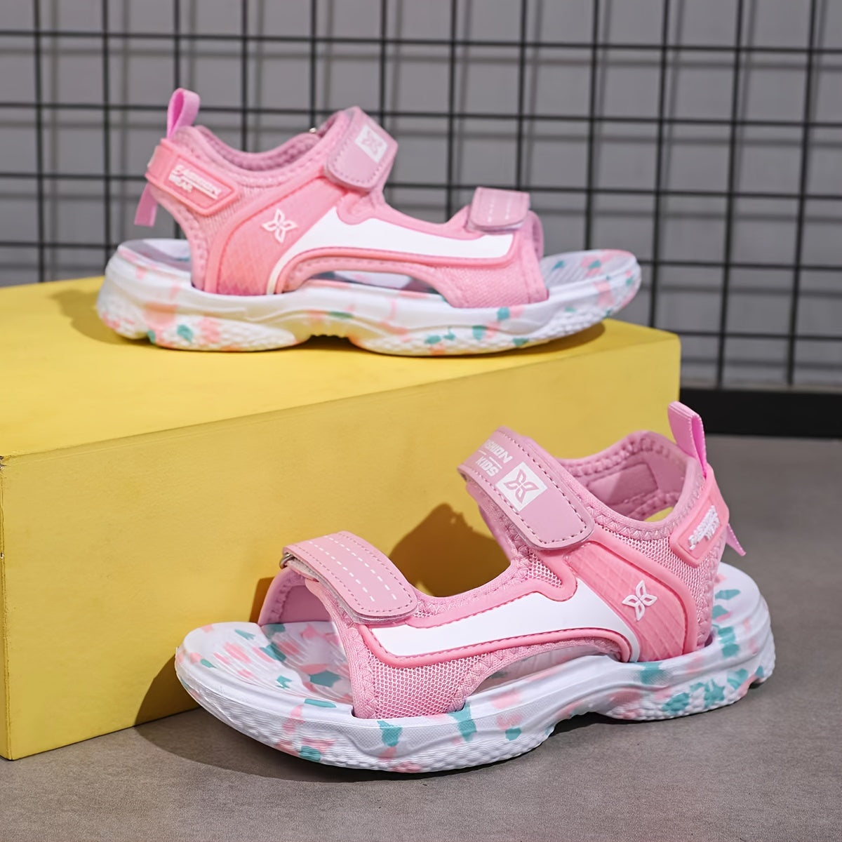 Girls Open Toe Sport Sandals Lightweight Breathable Casual Beach Shoes