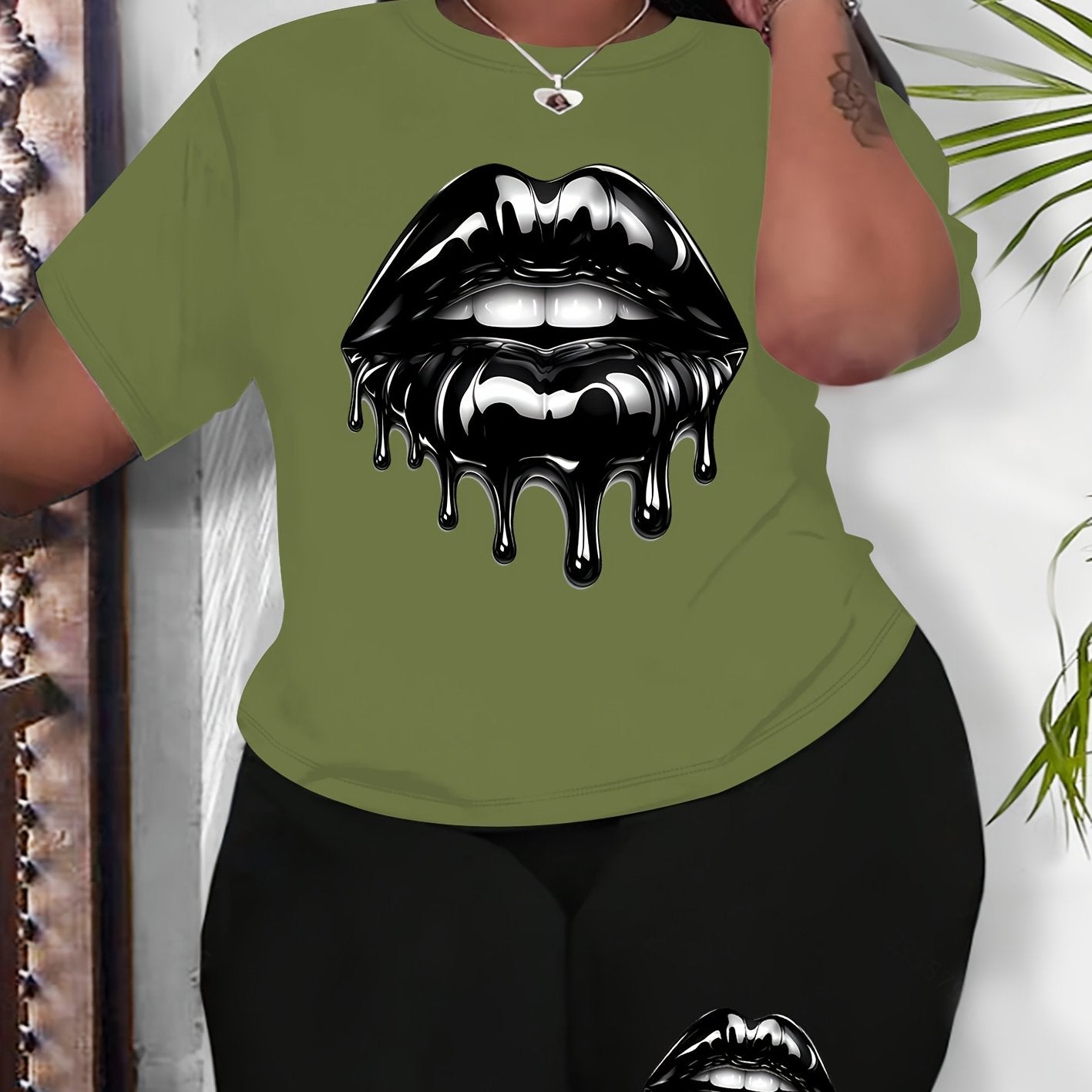 Plus Size Women's Sportswear Set Black Lip Print Short Sleeve Top High-Waisted Shorts