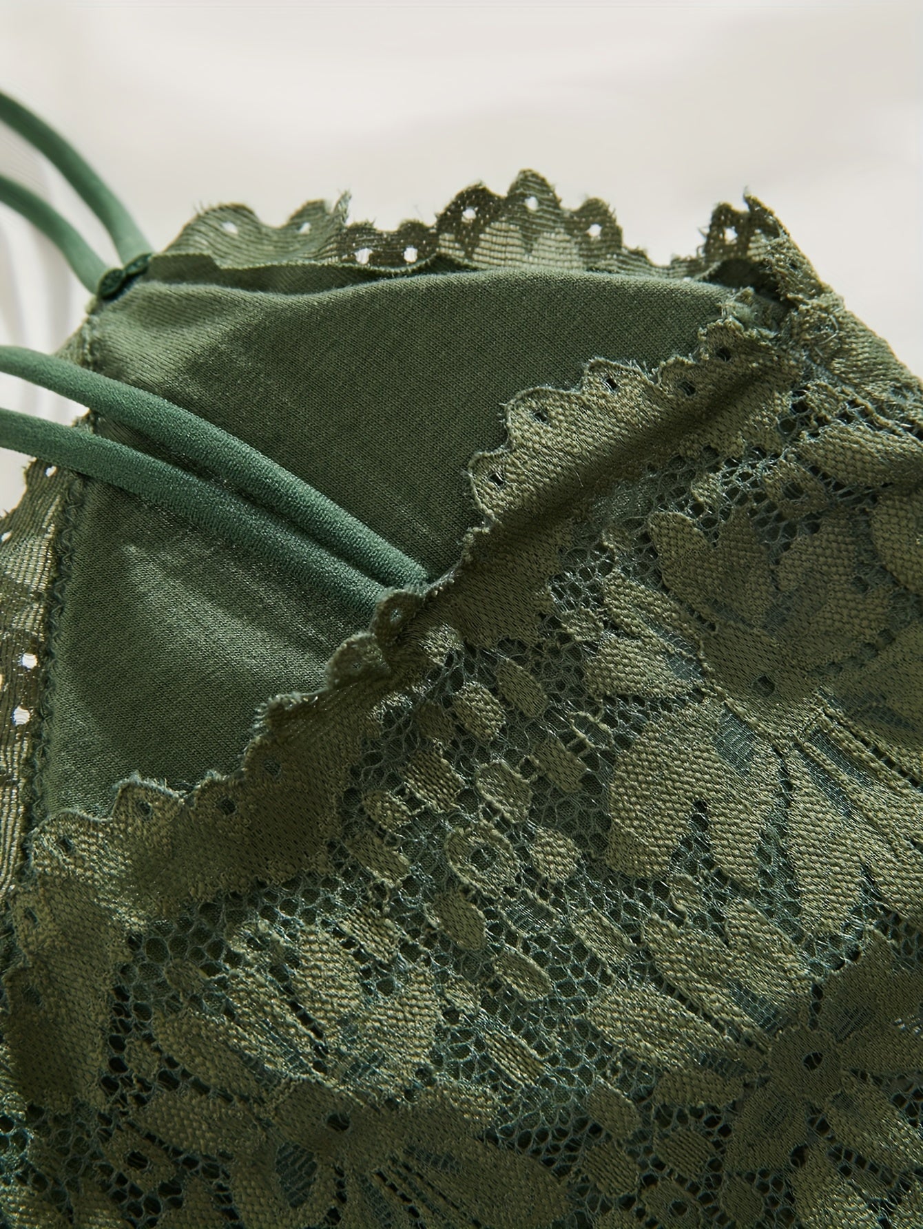 Women's Lace Camisole Bra Wireless Push-Up Comfortable Sexy Lingerie