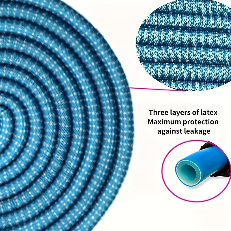 Складной водяной шланг с распылителем для мойки автомобилей и садов.