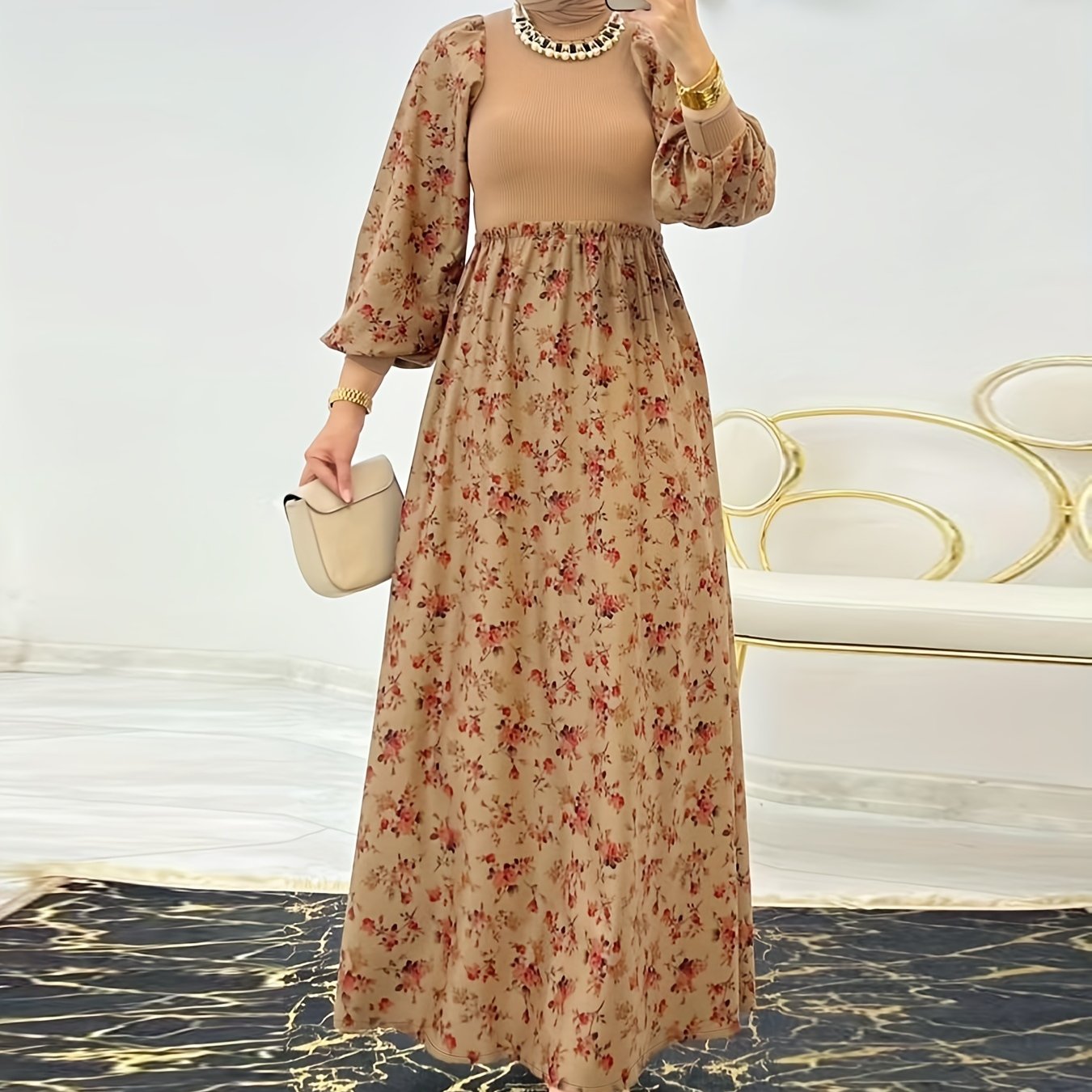 Vestido kaftán de cuello redondo con estampado floral, mangas largas y longitud maxi