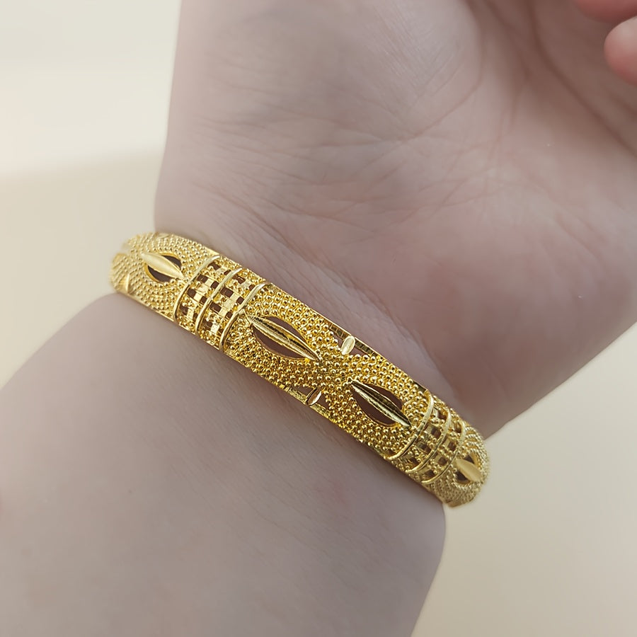 Zarif Ayolning Bangle To'plami: 4 Dona Luxurious Qutida (24K Oltin Qoplangan, Yuqori Sifatli Qotishmadan Yasalgan, Kundalik Kiymak va Sovg'a Berish Uchun Mukammal)