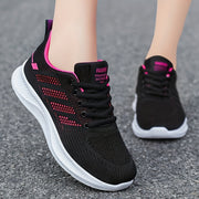 Ayollar uchun nafas oladigan tarmoq yugurish poyabzali yengil sport shosse qora pushti