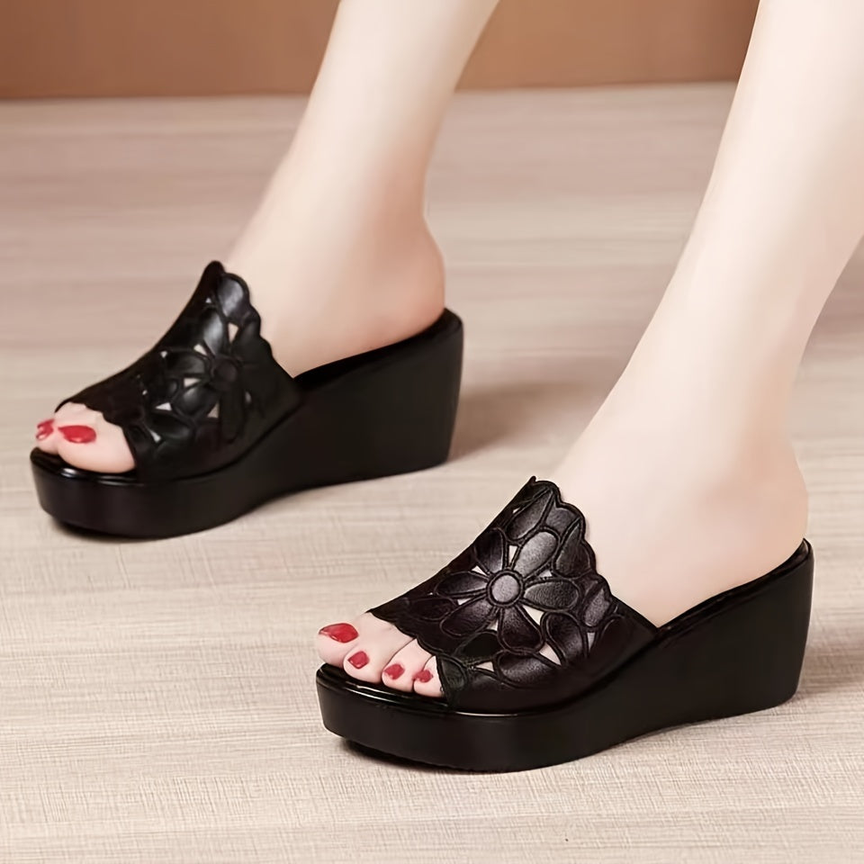 Women's Floral Pattern Slide Sandals with Platform Wedge for Comfortable Walking