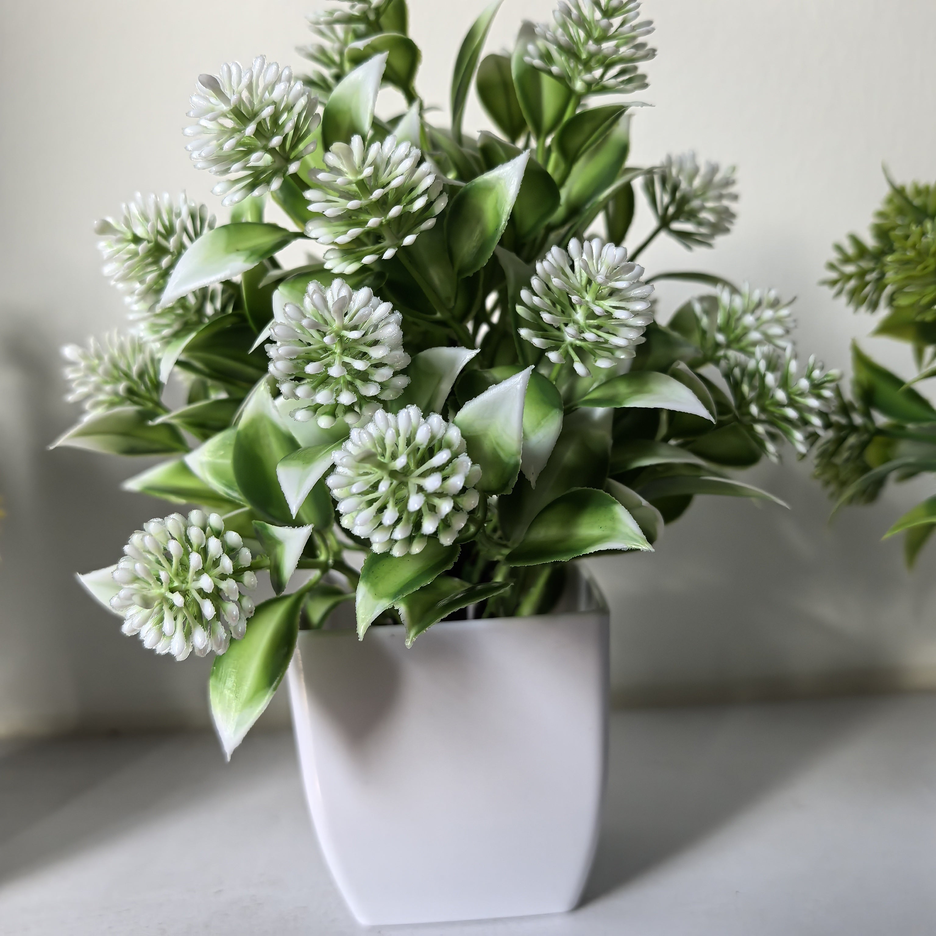 Decoración de planta artificial con flor en maceta para hogar, oficina y dormitorio