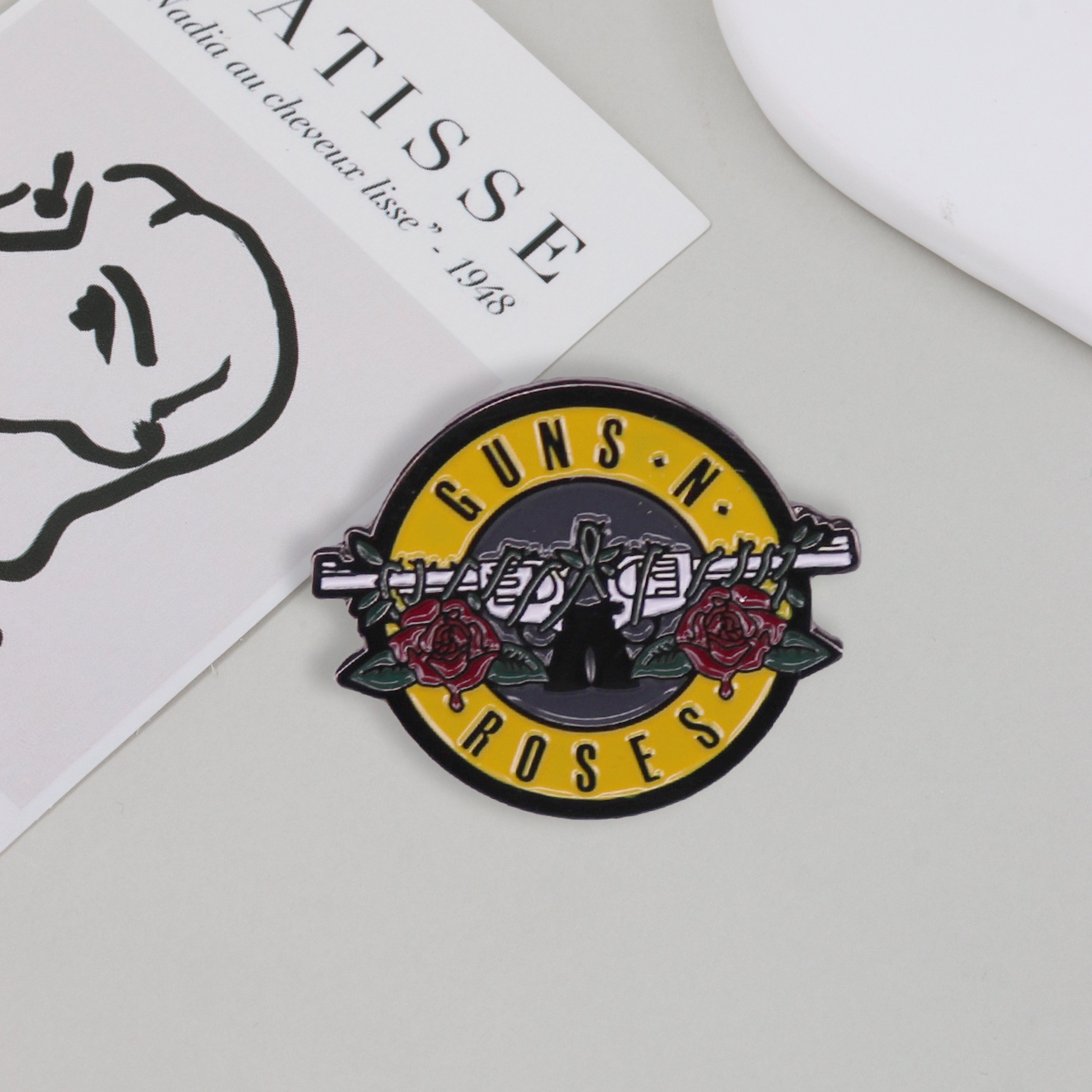 Hip Hop Style Zinc Alloy Brooch Pin for Men and Women Party Daily Wear Festival