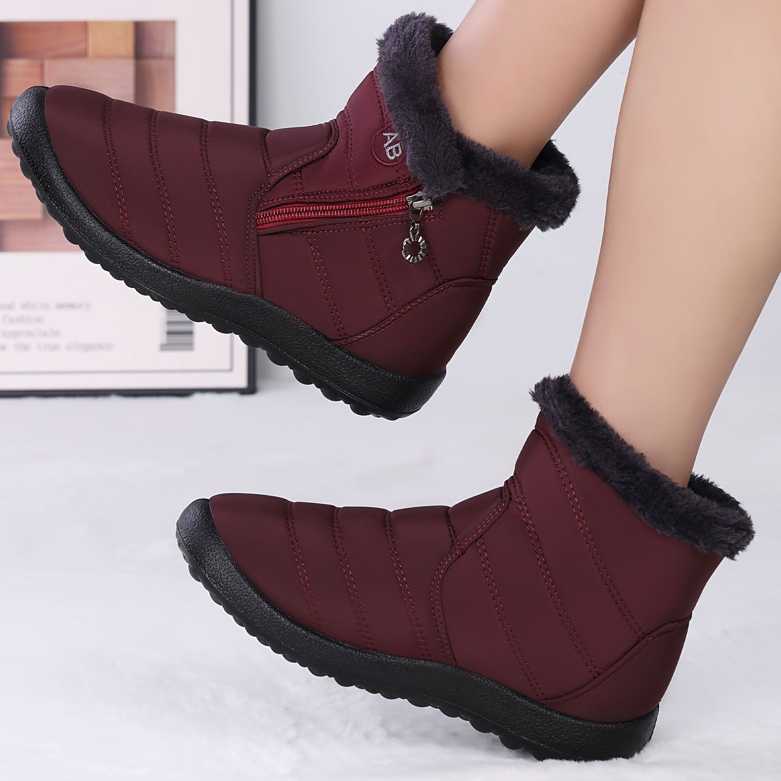 Women's Plush-Lined Winter Snow Boots with Side Zipper Faux Fur Collar