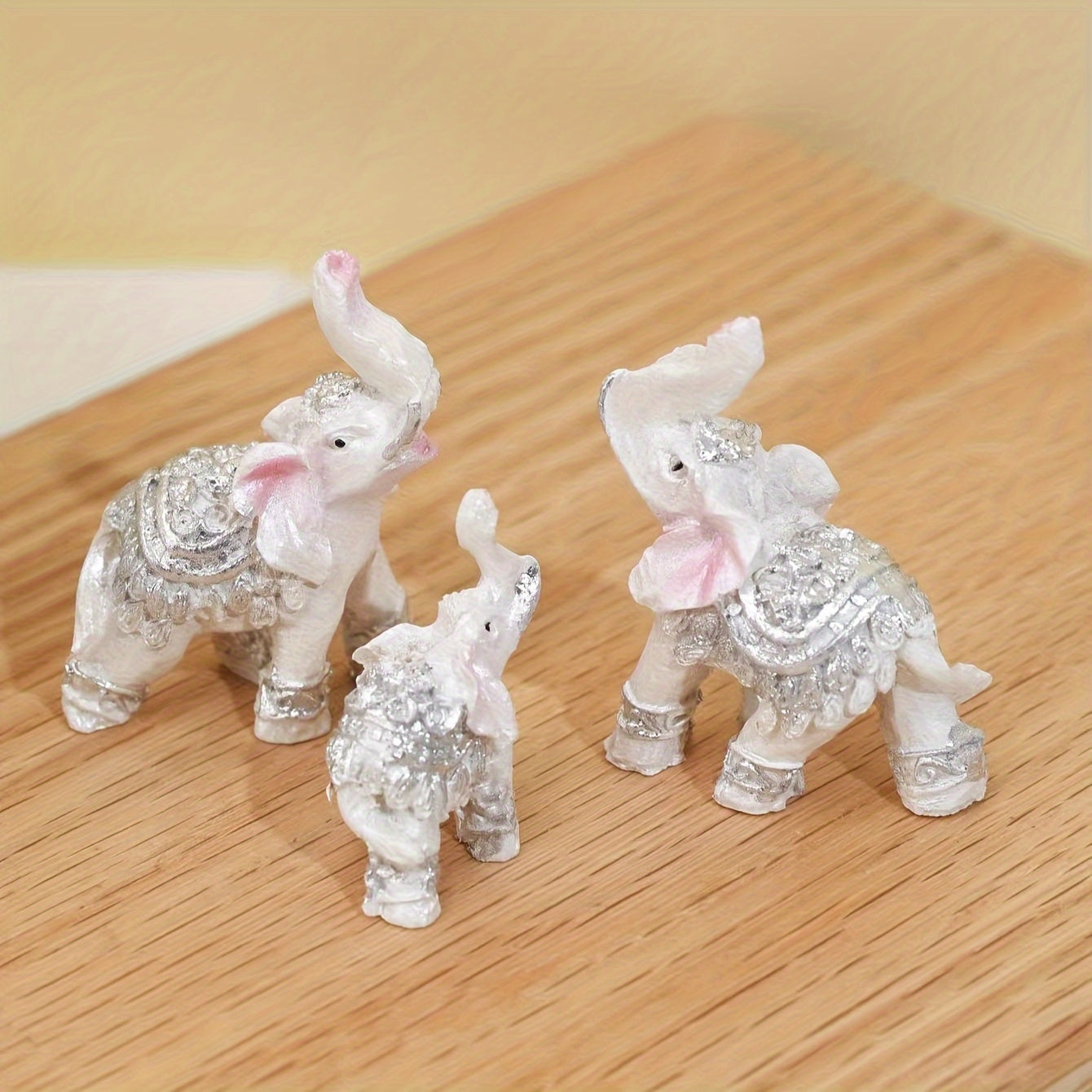 Resin Elephant Family Figurines Indoor Outdoor Decor Gift No Electricity