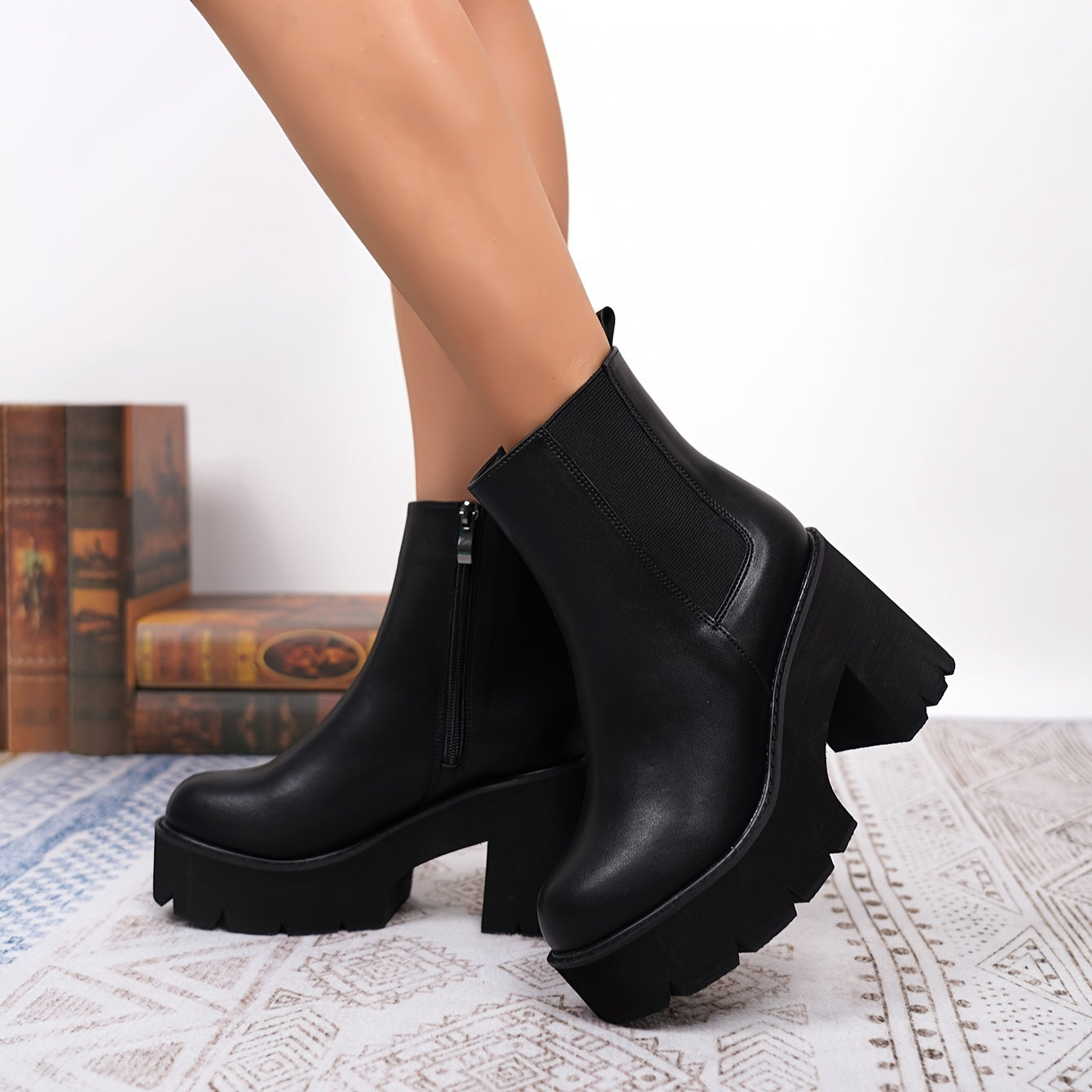 Женские ботинки на платформе и клиньях из искусственной кожи с застежкой на щиколотке, однотонные, круглым носком