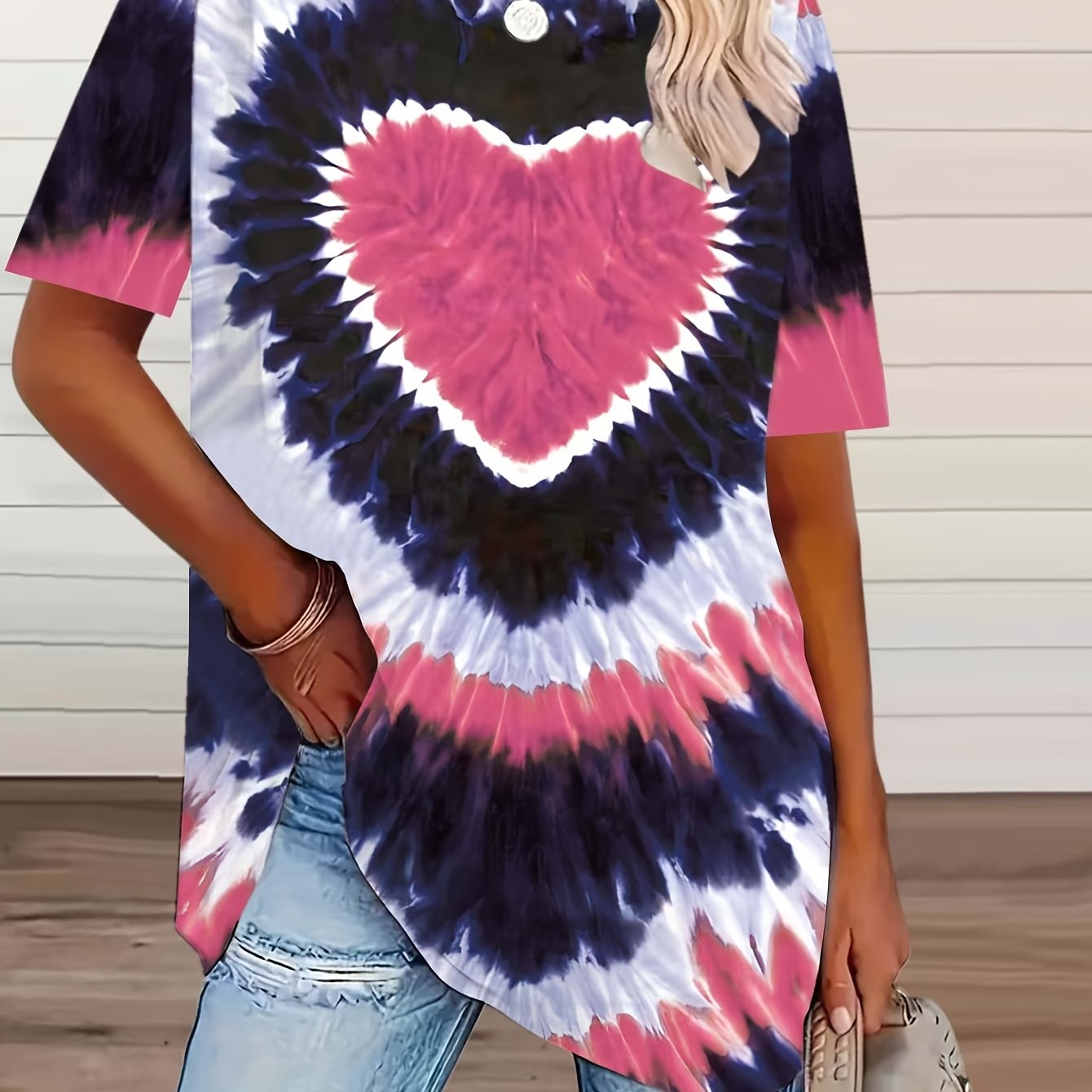 Plus Size Women's Tie-Dye Heart Print T-Shirt Casual Short Sleeve Top in Blue, Orange, Black