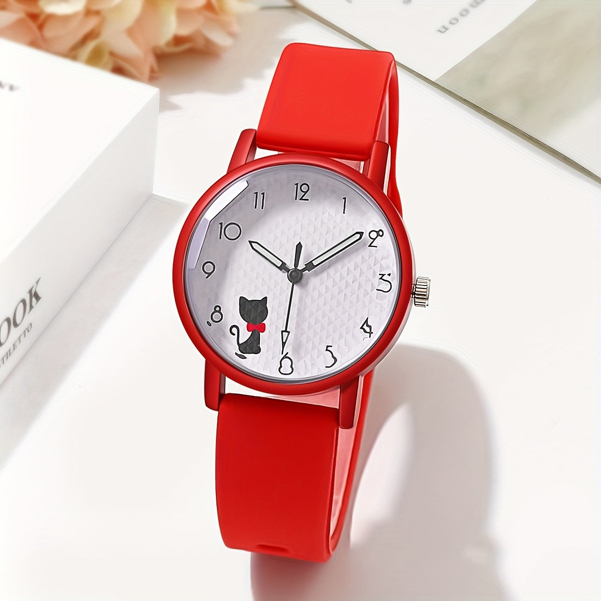 Women's Quartz Watch with Silicone Strap for Casual Street Sports