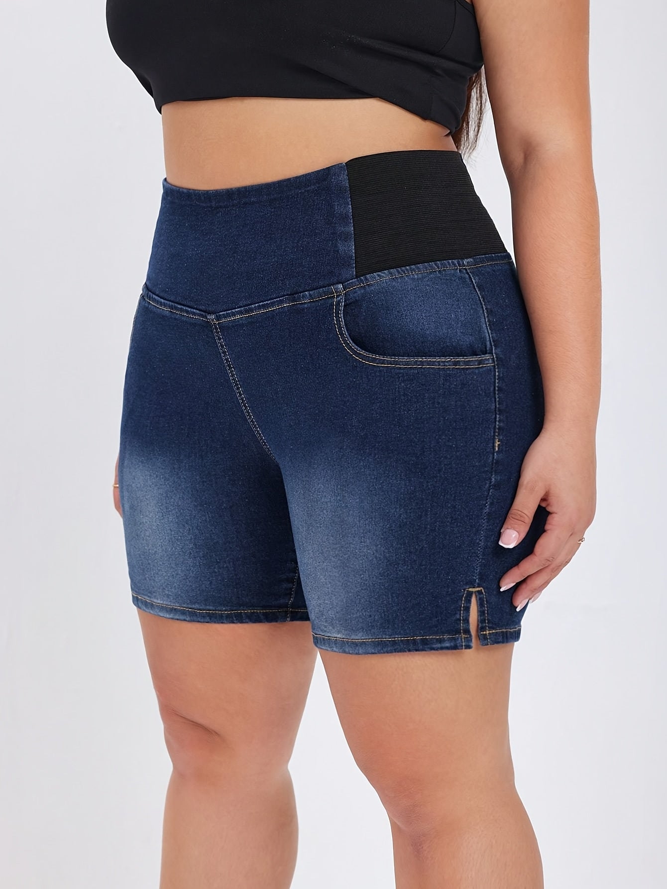Plus Size Women's High-Waisted Stretch Denim Shorts Mid-Rise Casual Bike Pants