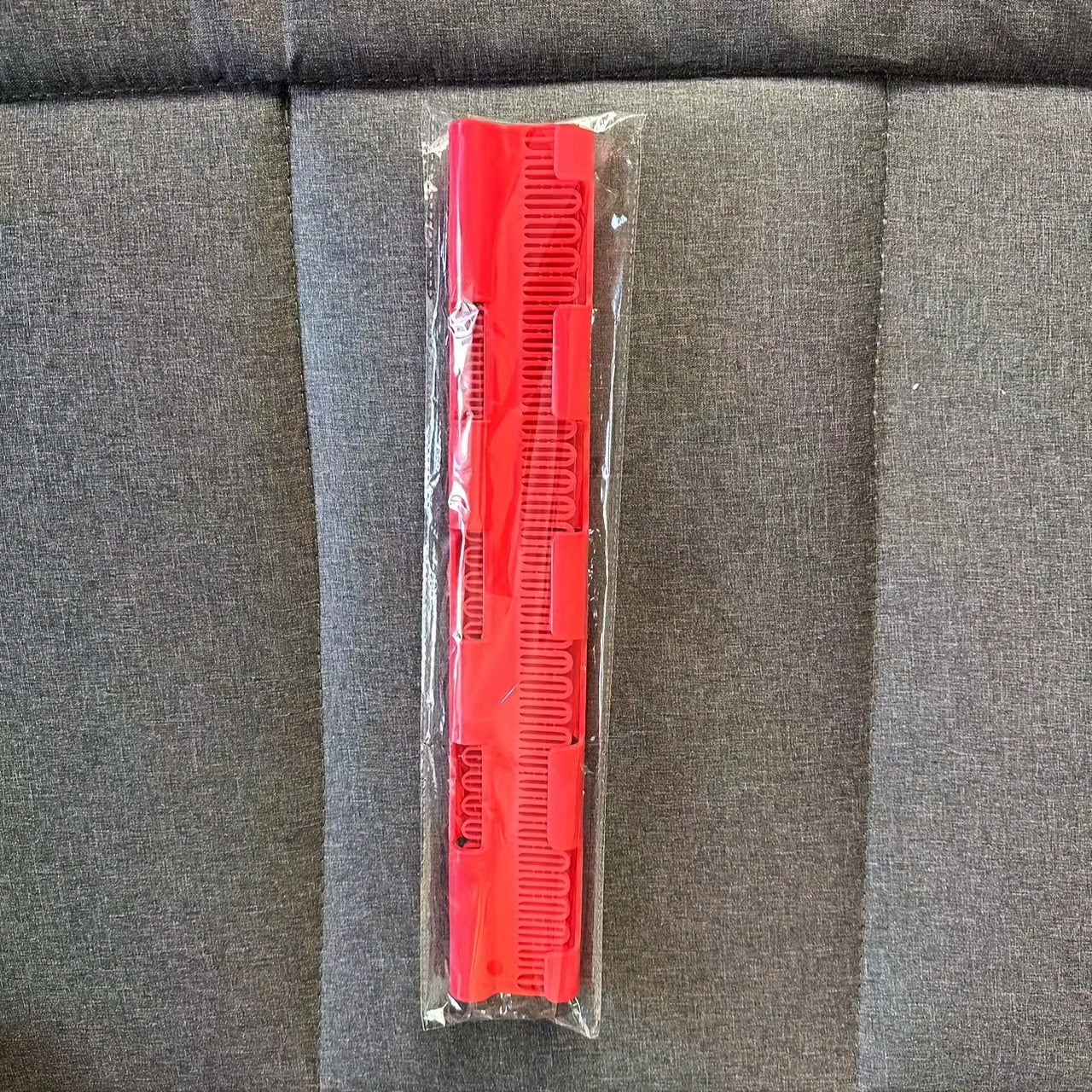 Windproof sock quritgich uchun quruq joylar bilan plastik tutqichlar va kliplar bilan to'plam, paypoq va kichik buyumlar uchun kiyim tutqichlari, 2 ta paket