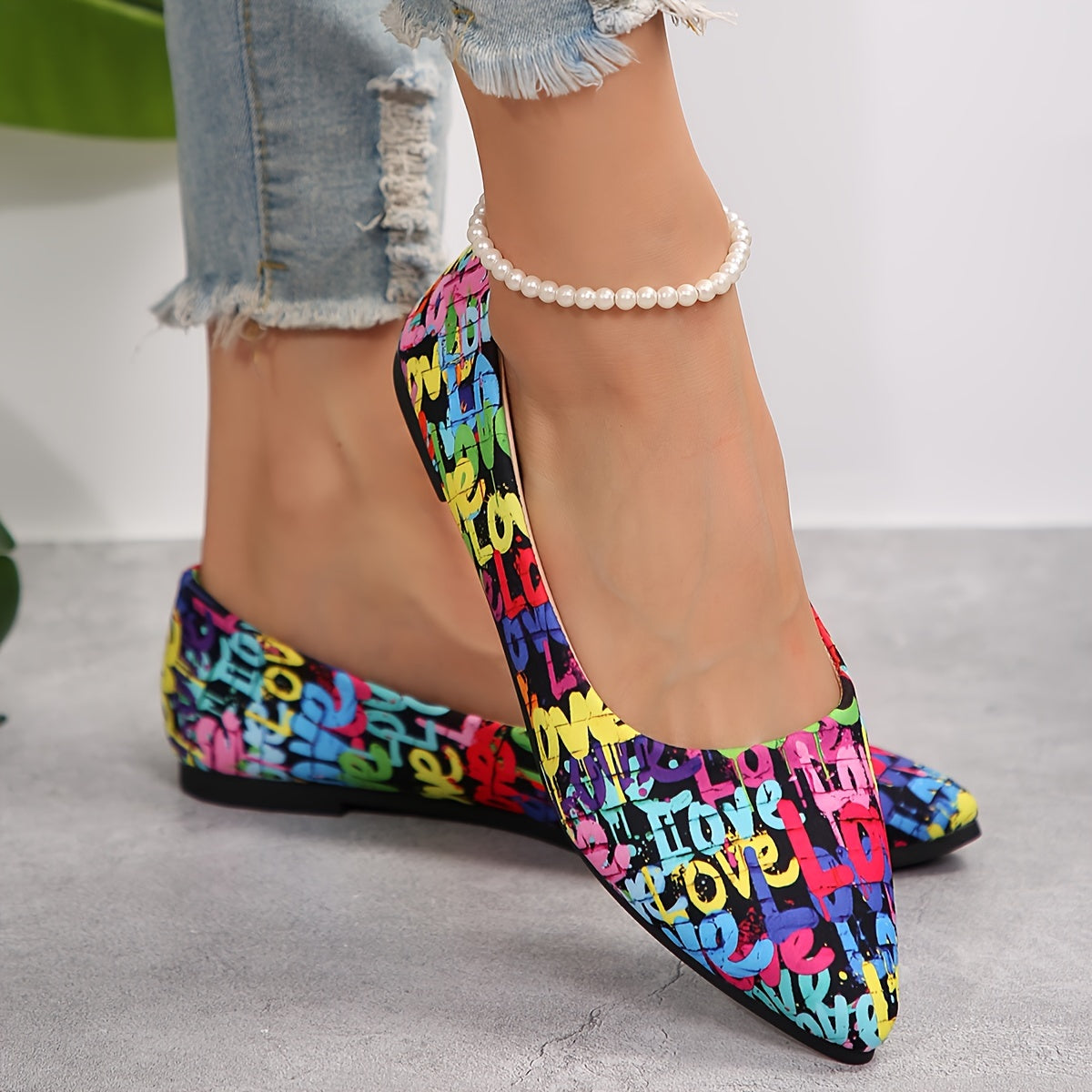Women's Floral Canvas Flat Shoes with Pointed Toe and Rubber Sole