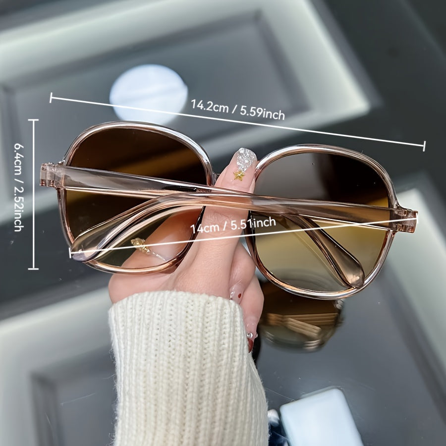 Women's Oversized Circular Sunglasses with Mirrored Lenses and Gradient Plastic Frames