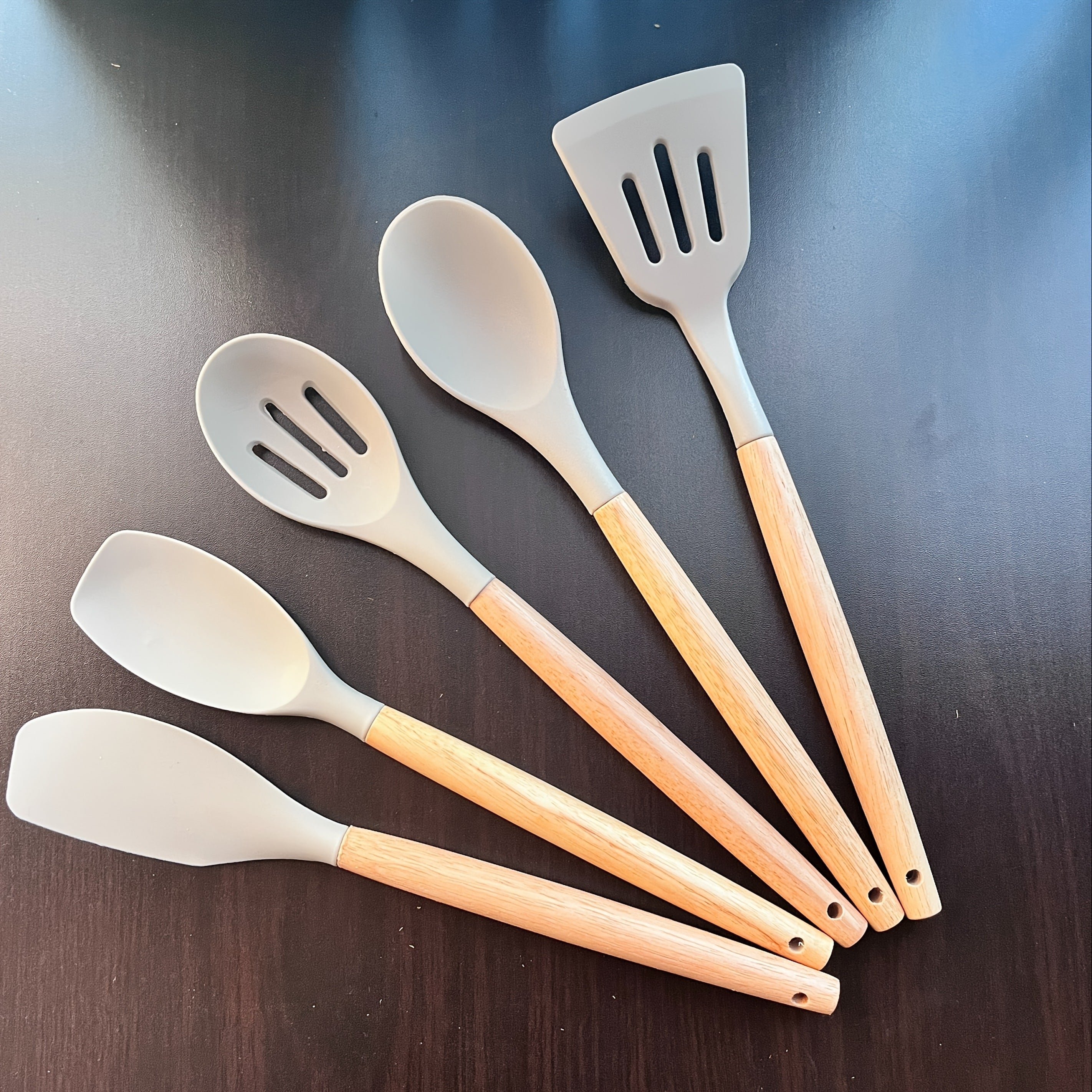 Set of 5 Non-Stick Kitchen Utensils with Wooden Handles for Frying and Cooking