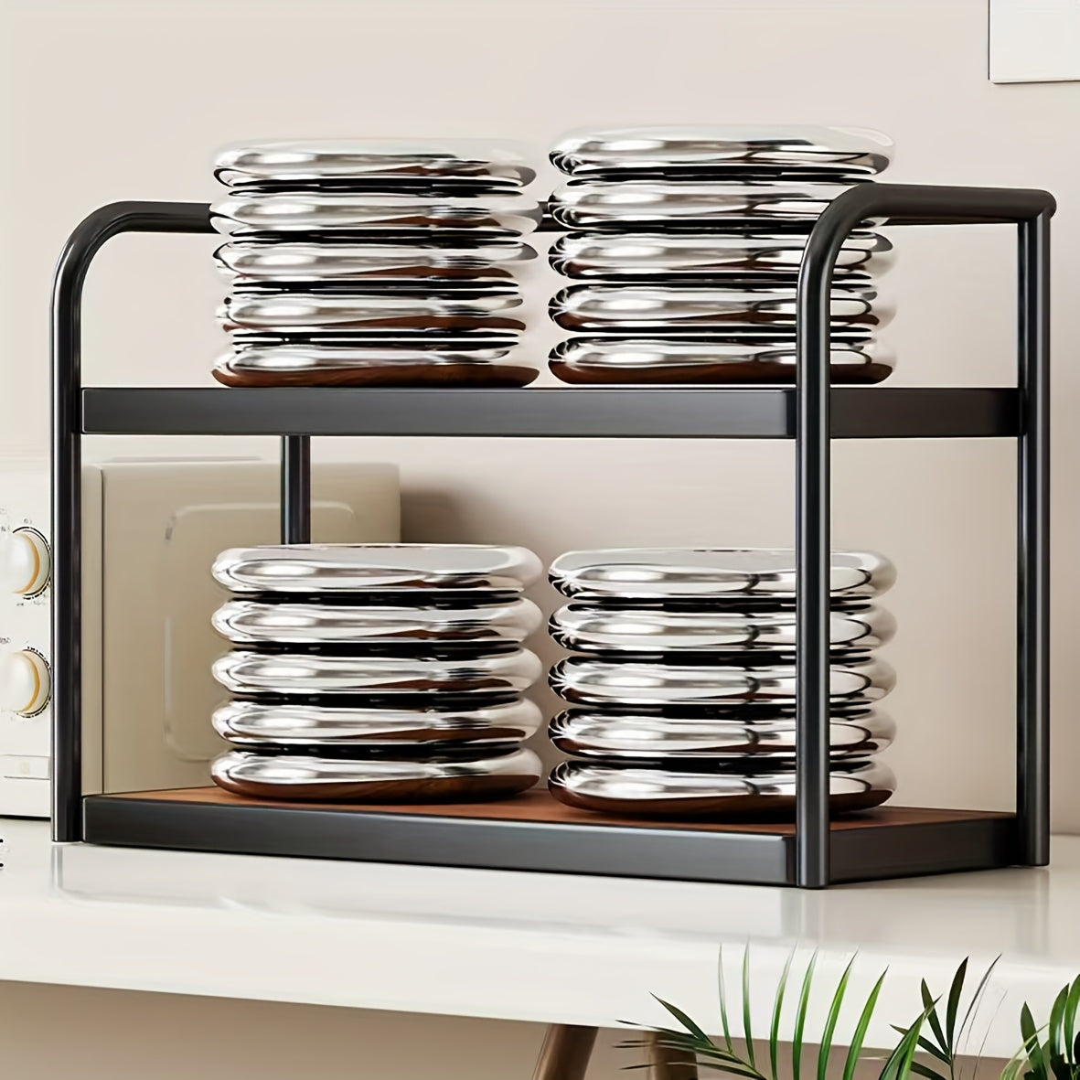 Маленькая полка для организации гостиной, обеденного стола или бара с многоуровневым хранением для закусок и чашек.