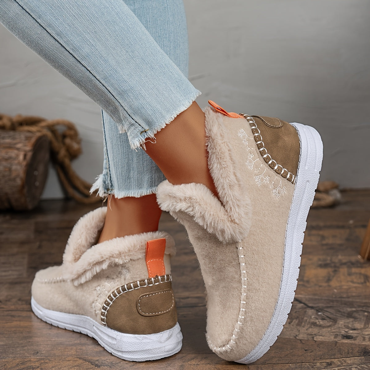 Women's Slip-On Winter Boots Cold Weather Plush-Lined Black Durable Traction