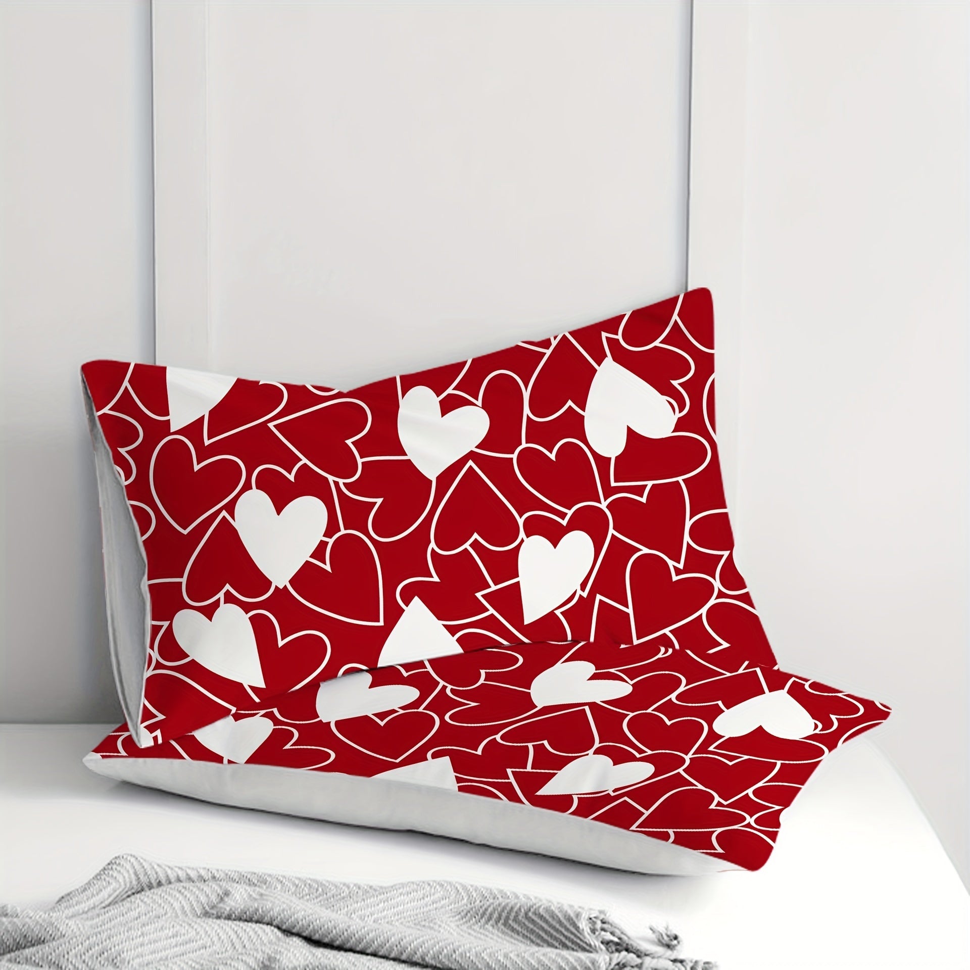 Set of 2 Love Pattern Brushed Pillowcases Soft Breathable Skin-Friendly Decorative Covers