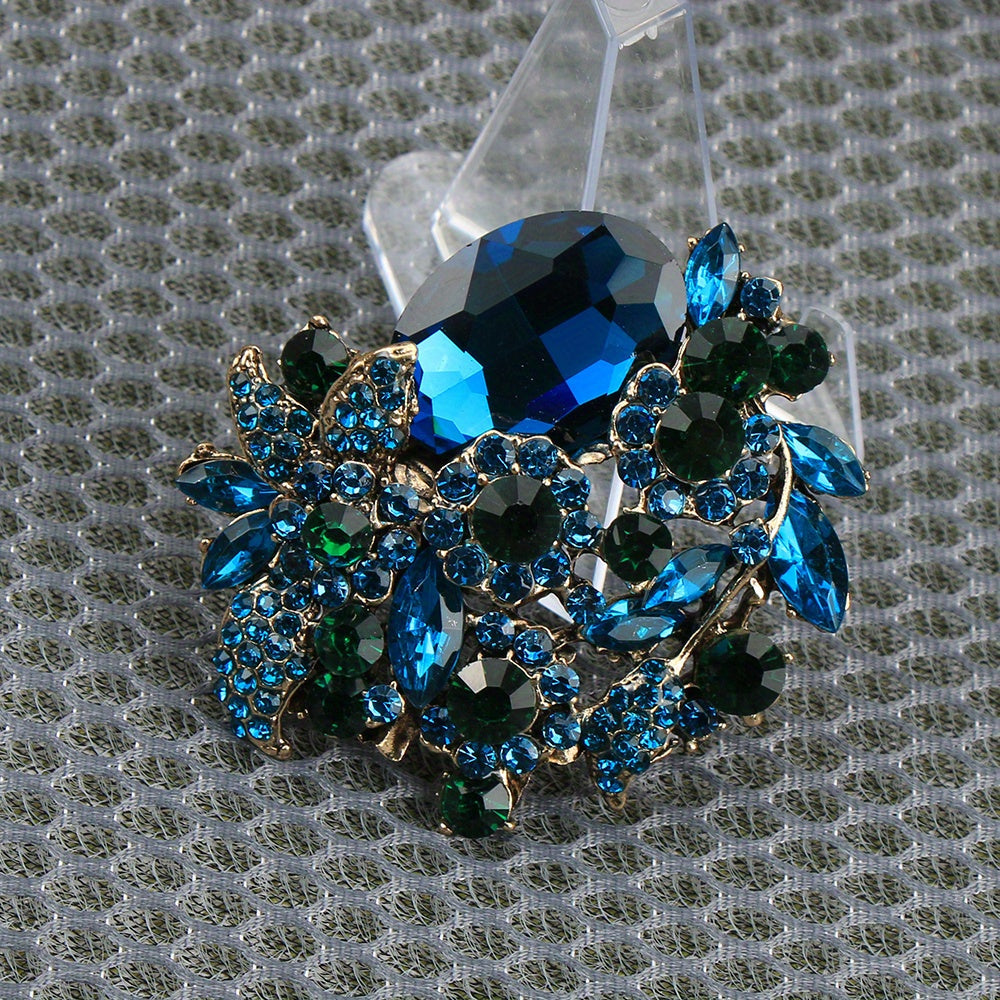 Flower Brooch Pin with Rhinestones for Women Fashion Jewelry Gift