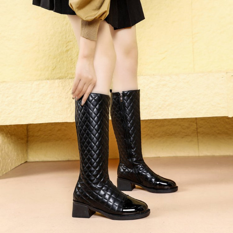 Women's Knee-High Faux Fur Lined Winter Boots Black Quilted Synthetic