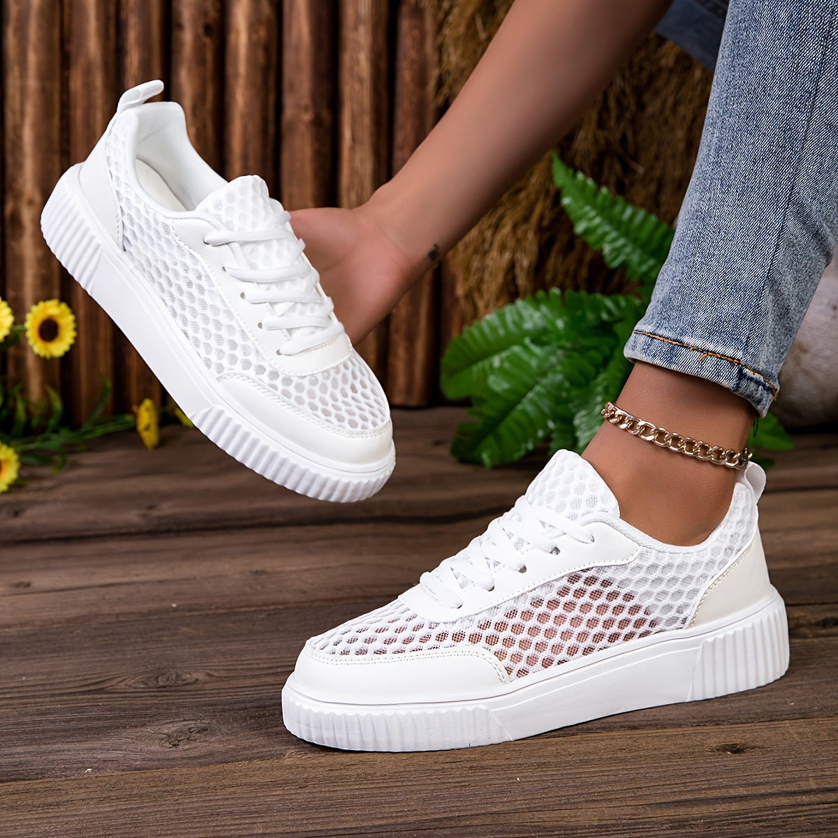 Women's Mesh Sneakers Lightweight White Low-Top Lace-Up Running Casual