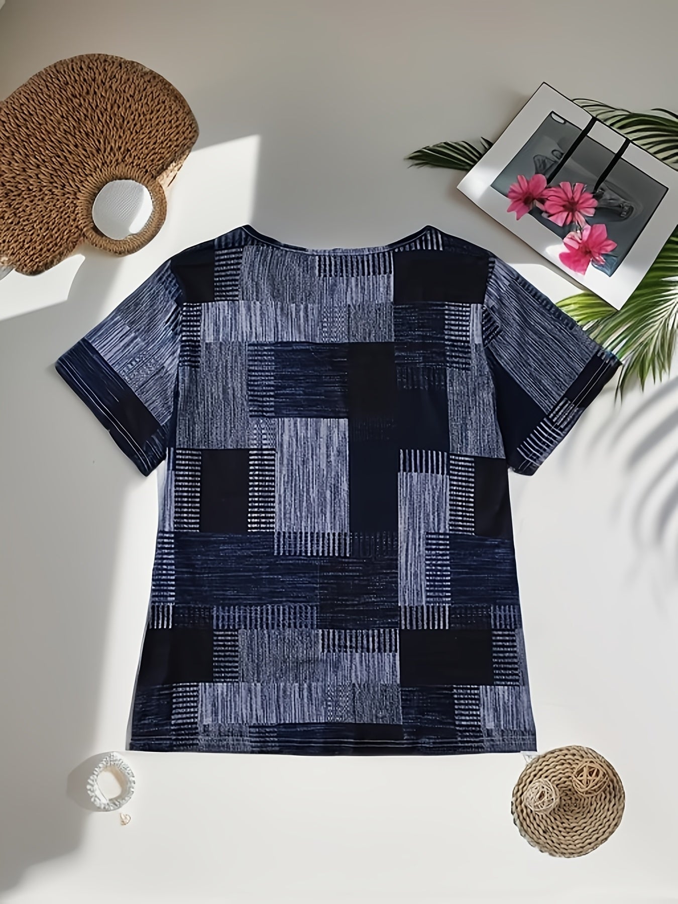 Plus Size Colorful Printed V-Neck T-Shirt for Women Short Sleeve Casual