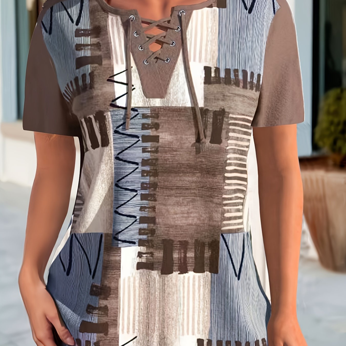 Women's Casual Geometric Print T-Shirt with V-Neck and Lace-Up Detail