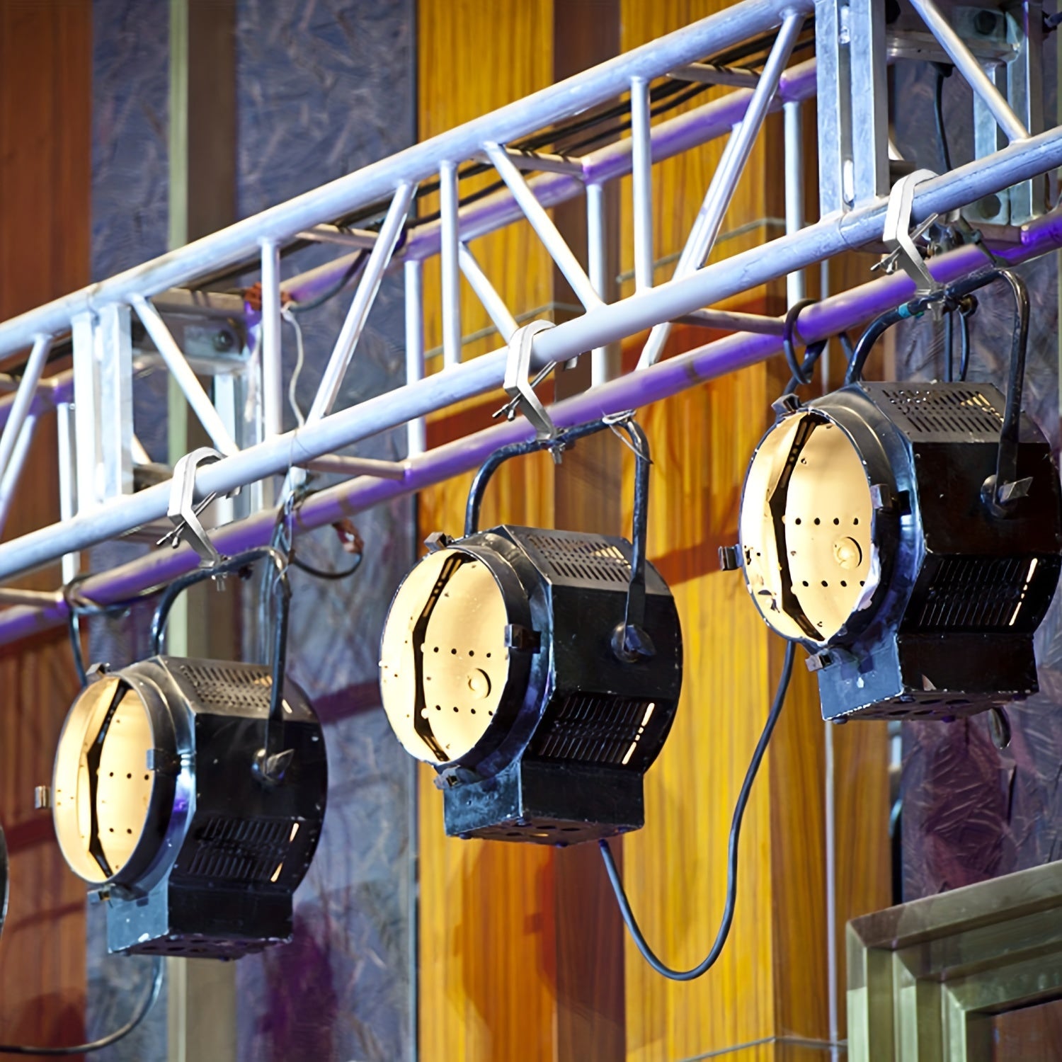 Moslashuvchan sahna chiroqlari uchun Par va Beam chiroqlari uchun olmoslar to'plami, Kumush kulrang, 1/4/10 dona