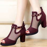Yoz uchun chunky tovonli mesh peep-toe sandallar, orqa fermuari va sun'iy qopqoq bilan.