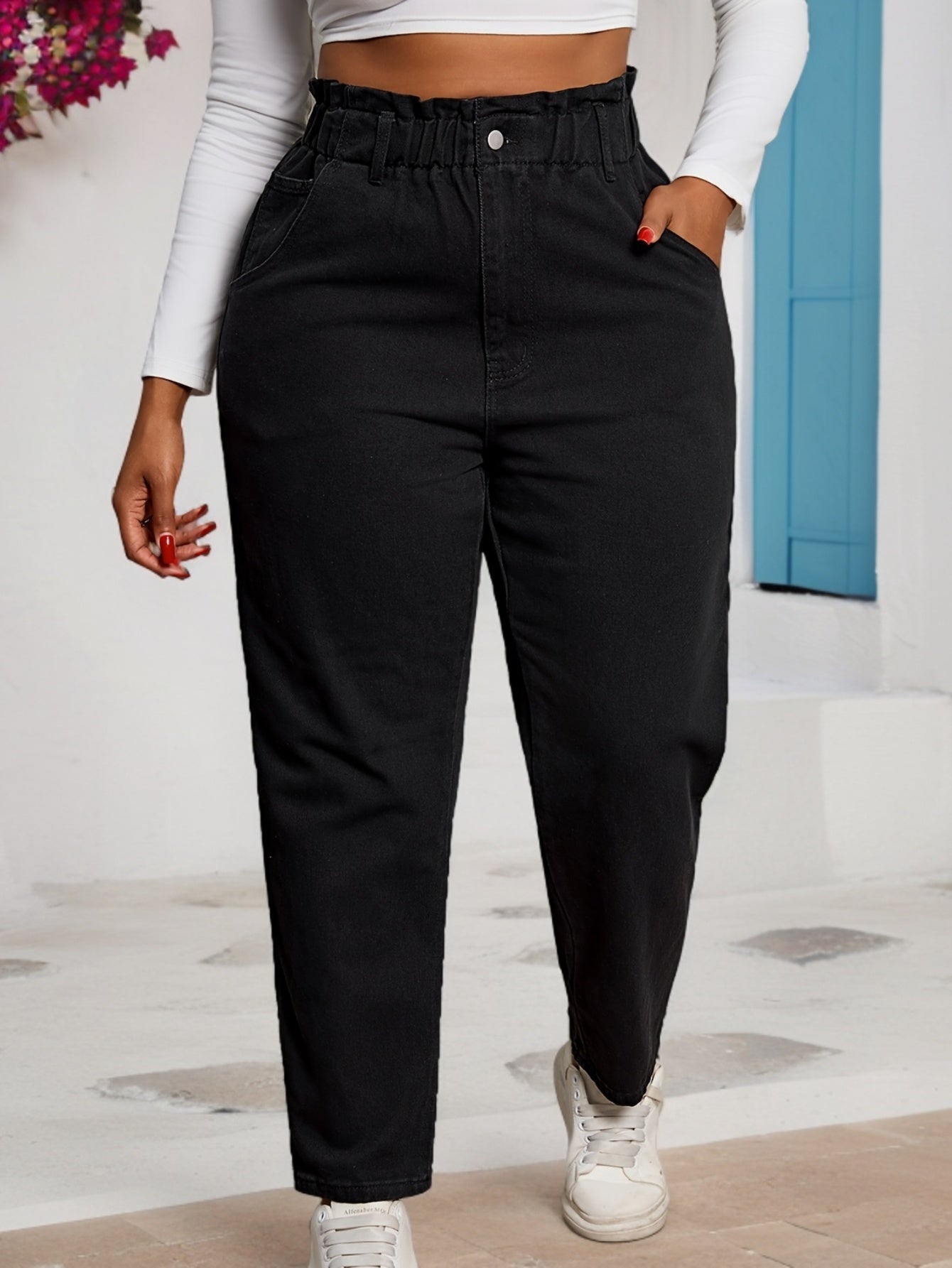 Women's Plus Size High-Waisted Straight Leg Jeans Slimming Denim with Elastic Waist