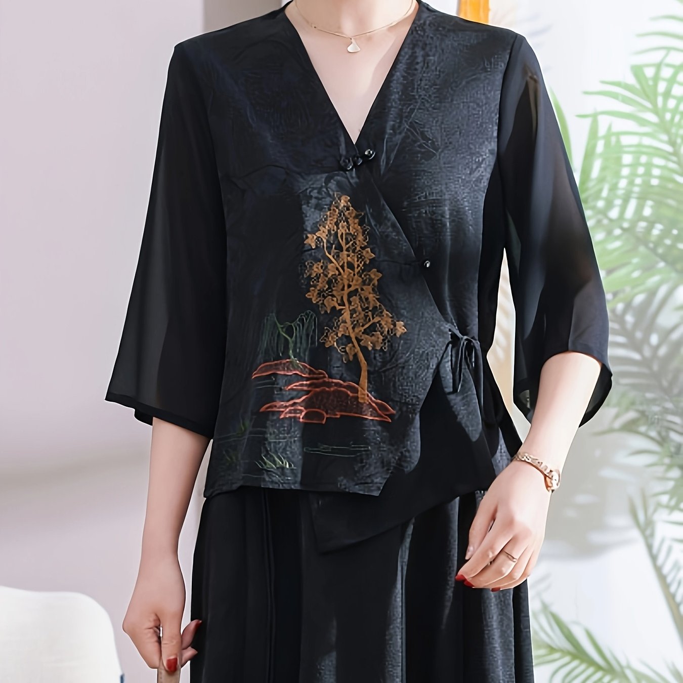 Women's V-Neck Blouse with Asymmetrical Hem Short Sleeve Casual Dressy