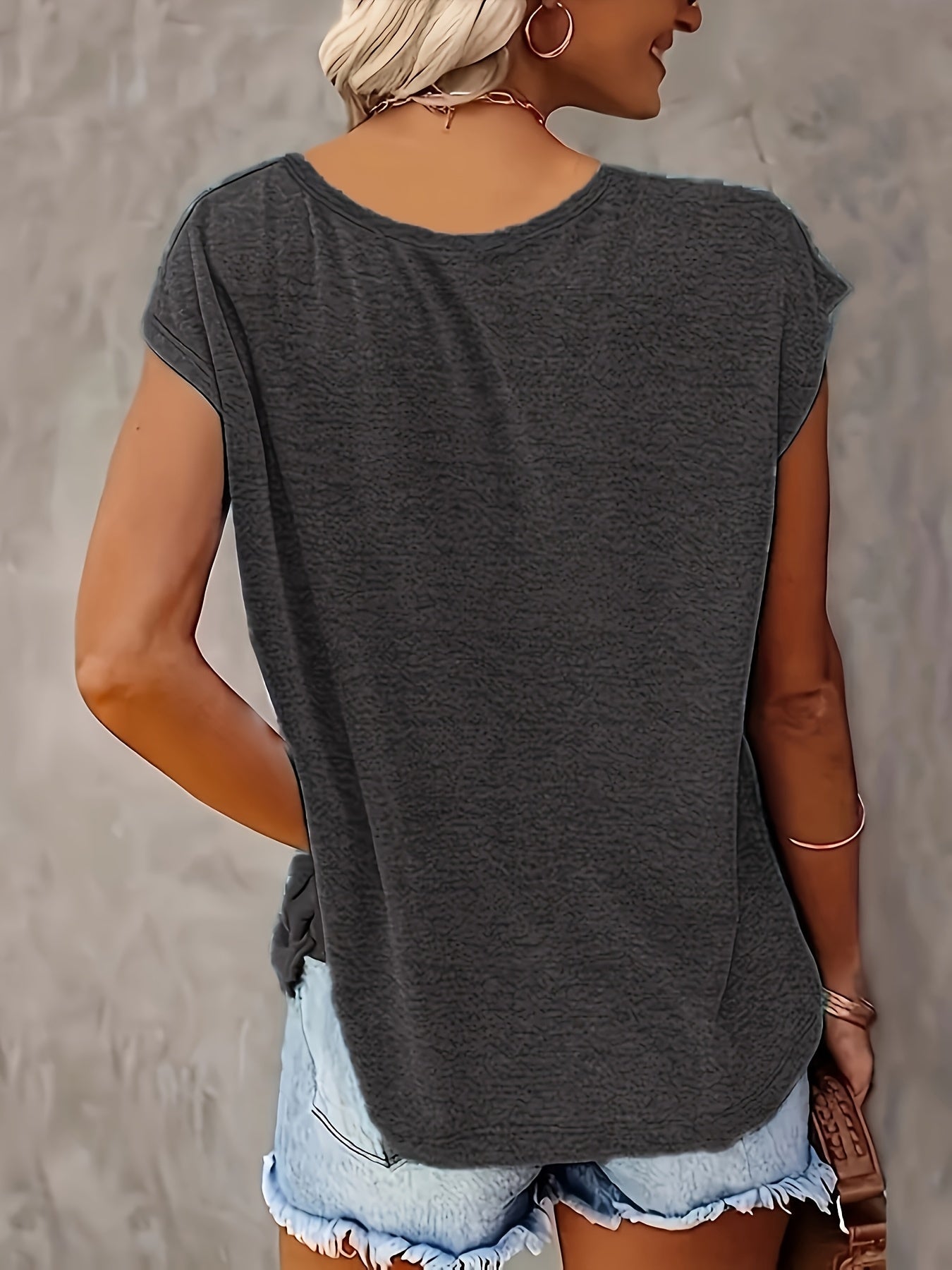 Women's Casual Solid Color V-Neck T-Shirts, Short Sleeve, Loose Fit, 3 Pack