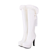 Женские белые ботинки-слипы на платформе с искусственным мехом и резиновой подошвой