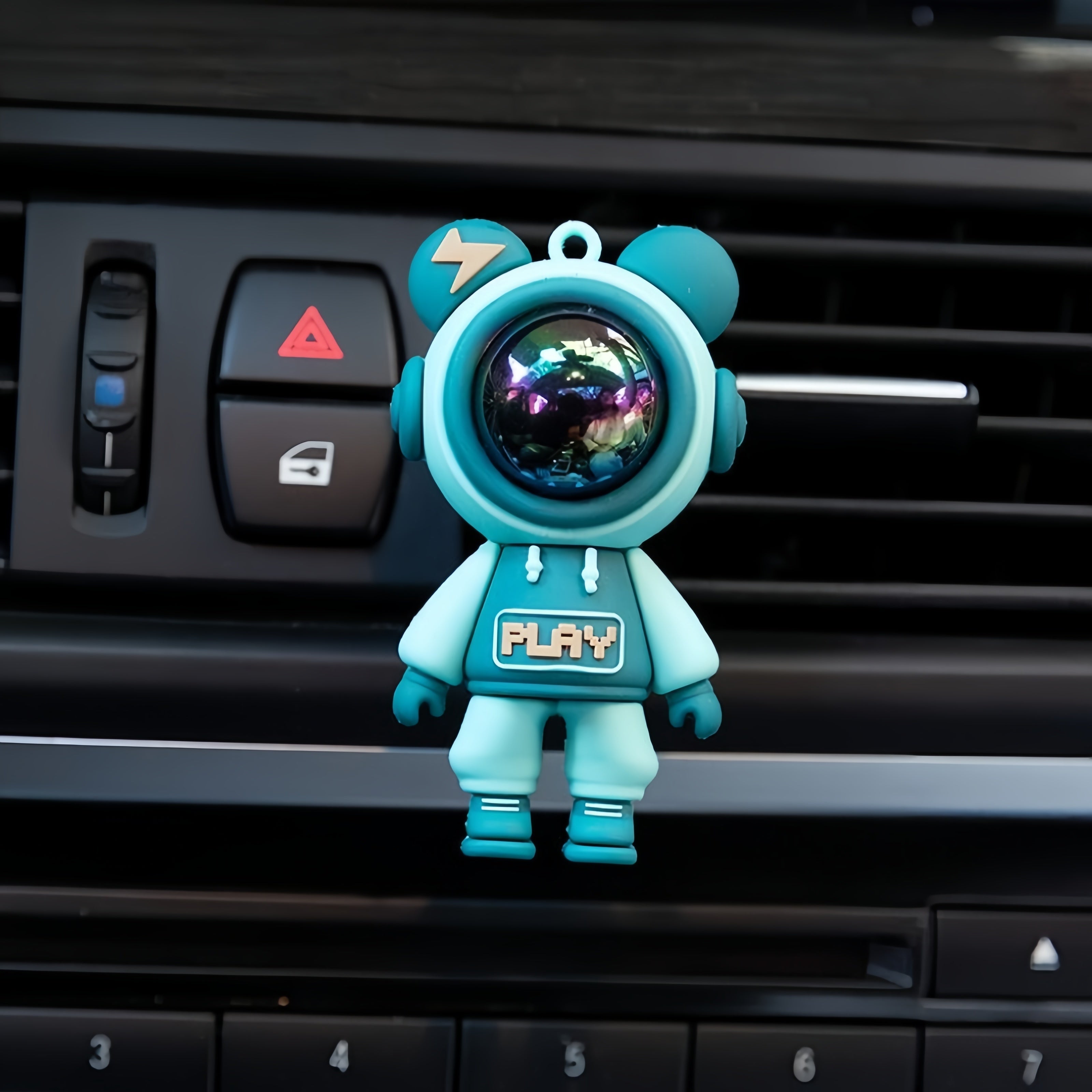 Kosmonavt Lightning Bear Car Air Freshener Clip Aromatherapy Vent Diffuser Set