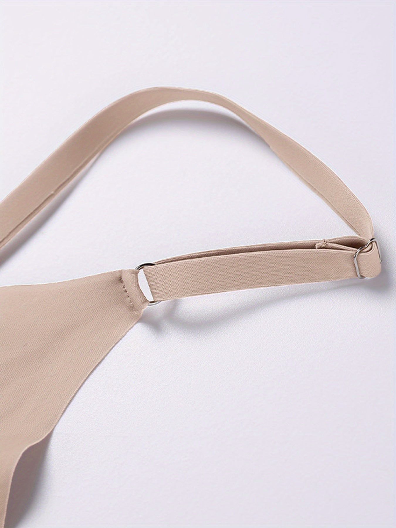 Plus o'lchamli uzluksiz sport brasi yumshoq pushti V-shaklli bo'yinli to'liq qamrov olib tashlanadigan padlar