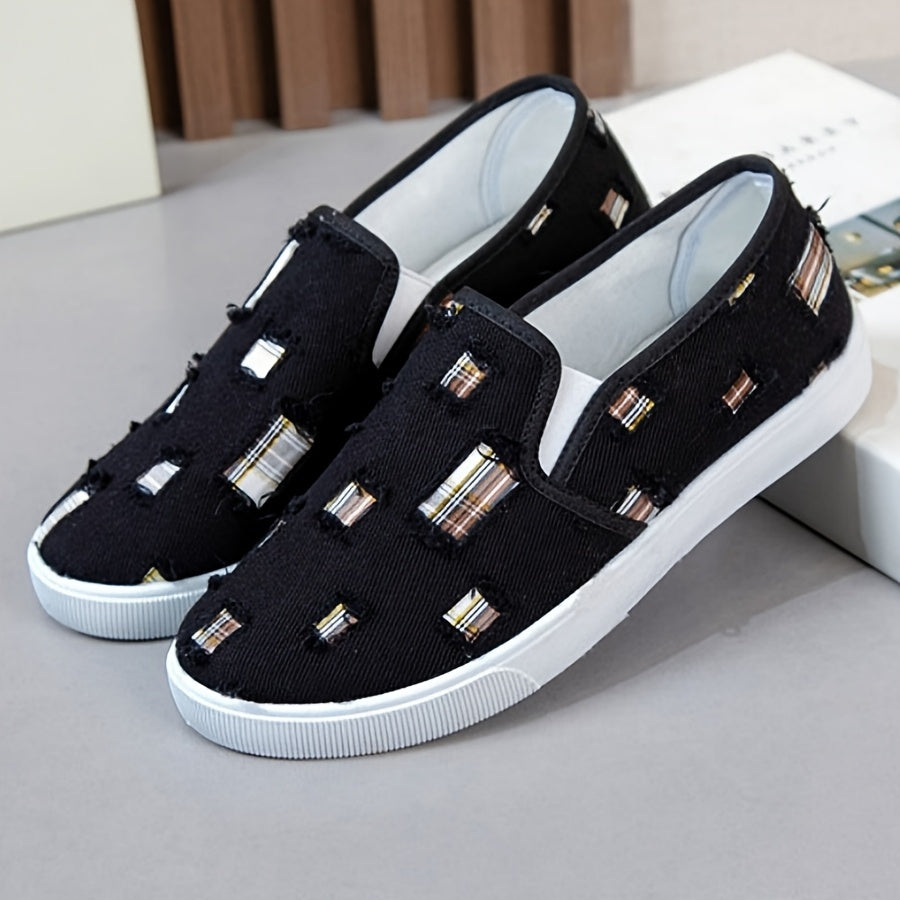 Women's Breathable Slip-On Sneakers, White Casual Shoes with Checkered Pattern