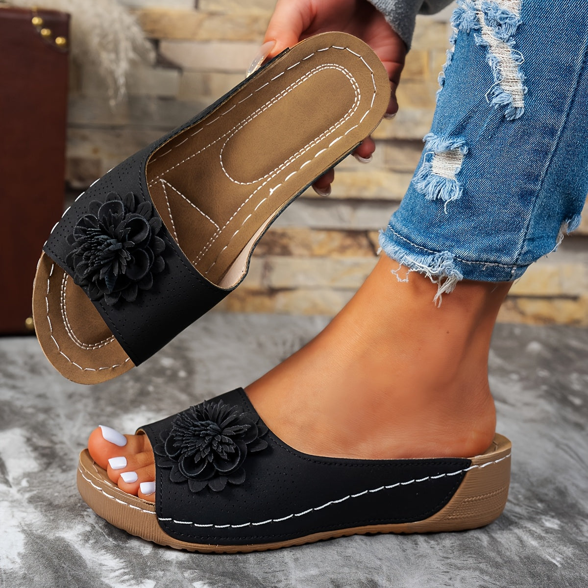 Women's White Floral Embellished Open-Toe Slide Sandals Casual Summer