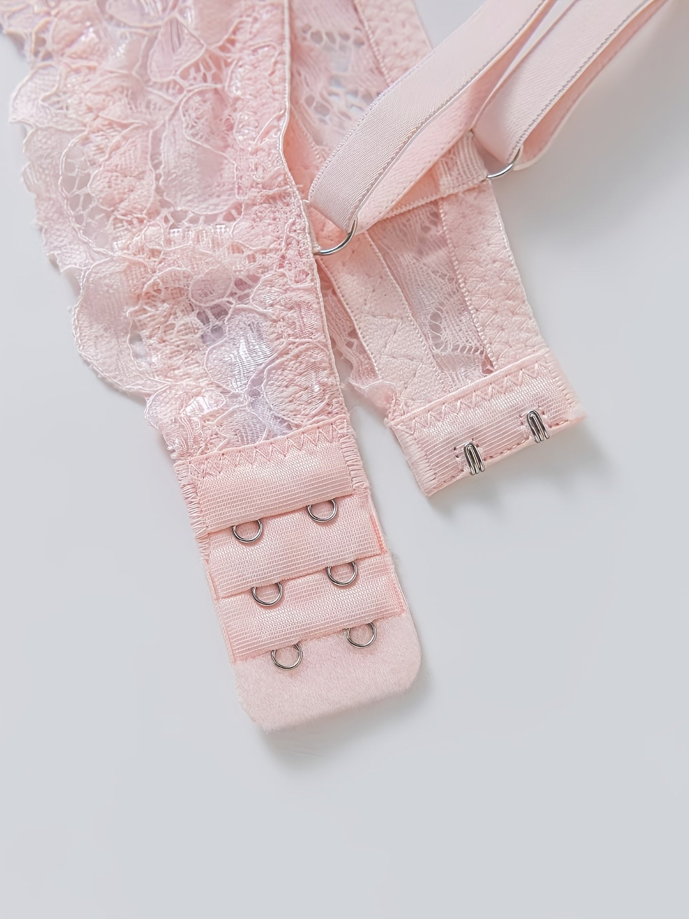 Потрясающий комплект бюстгальтера с пуш-ап и высоких трусиков для женщин с несъемными подушечками и открытыми плечами из дышащего нейлона