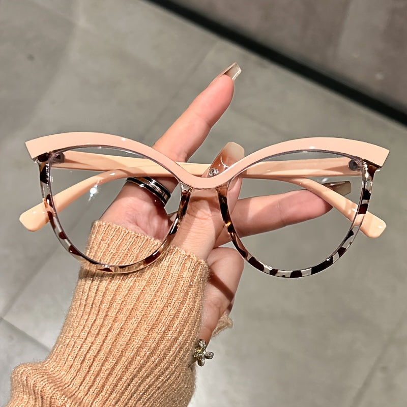 Retro-Inspired Cat Eye Glasses Women Transparent Lenses Fashionable Computer Eyewear