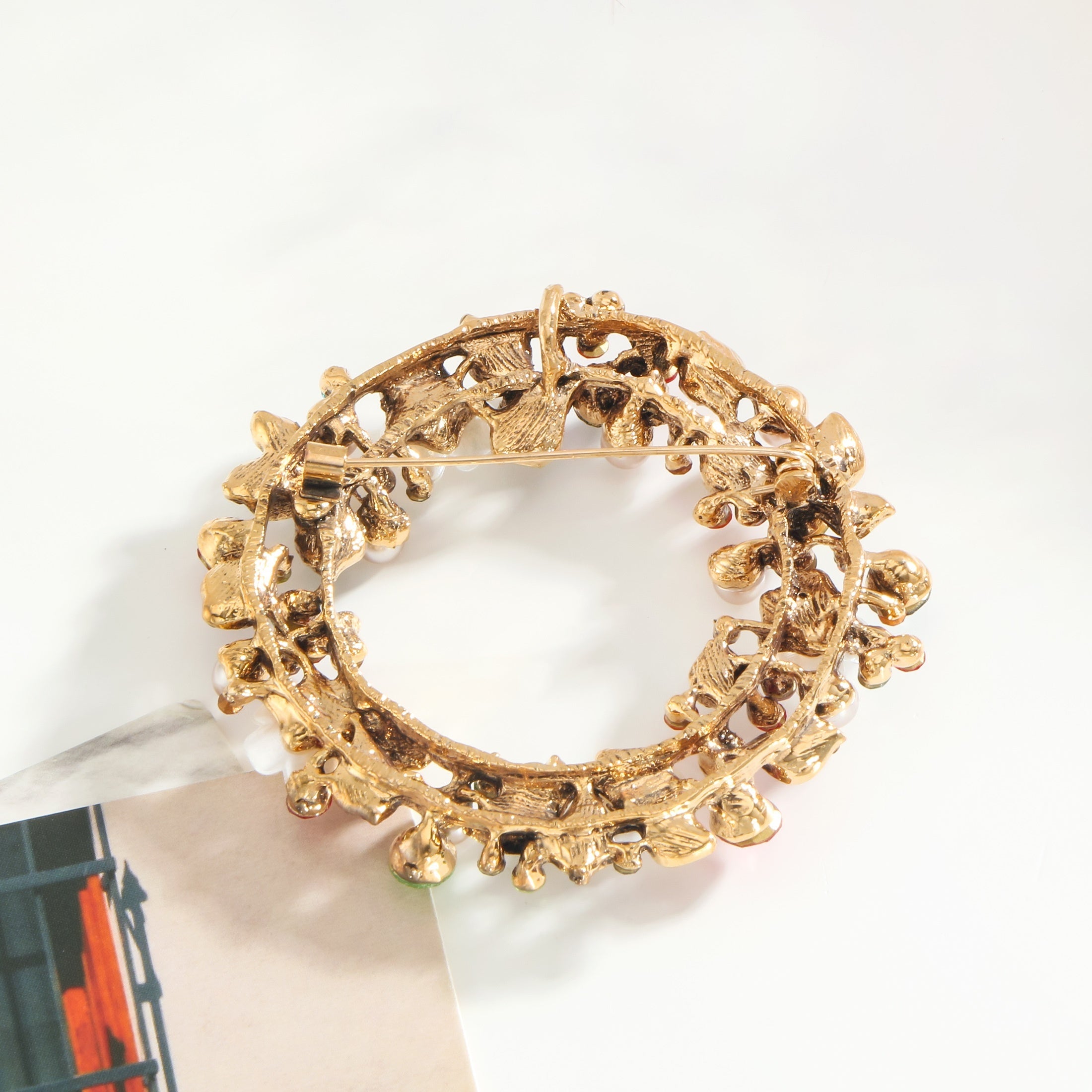 Women's Brooch with Imitation Pearls and Rhinestones for Special Occasions