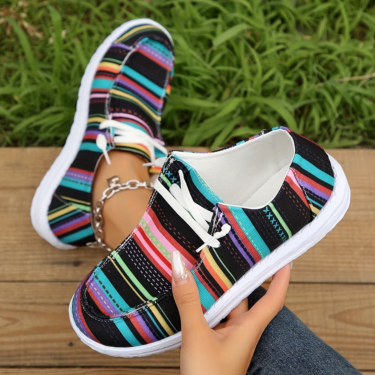 Women's Casual Flat Shoes Breathable Fabric with Colorful Stripes