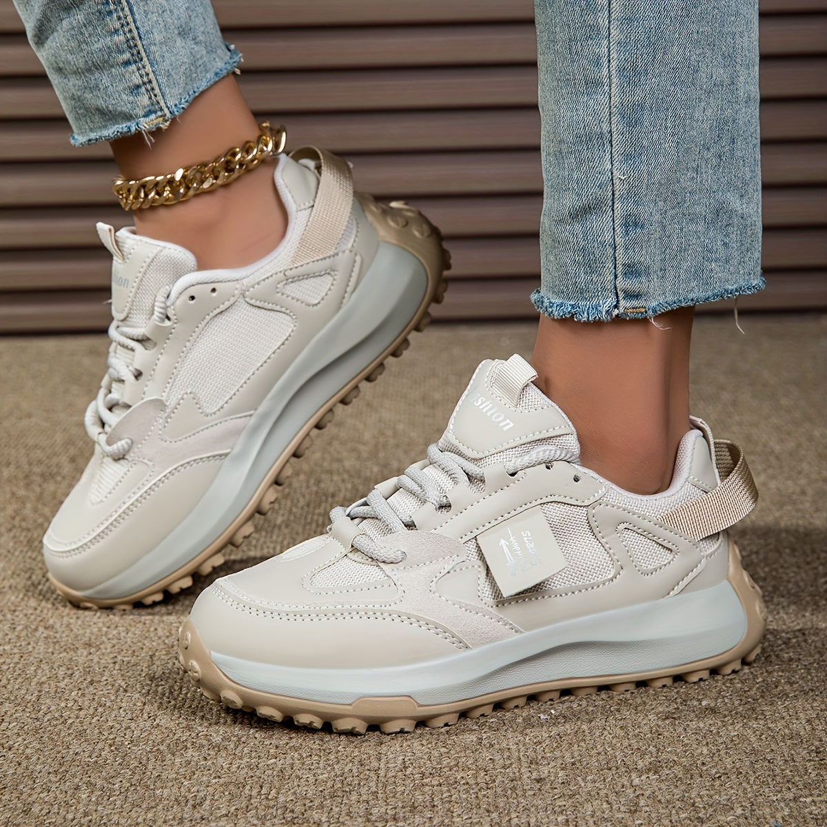 Women's Casual Low Top Lace Up Running Shoes Solid Color Fabric Sole All-Season