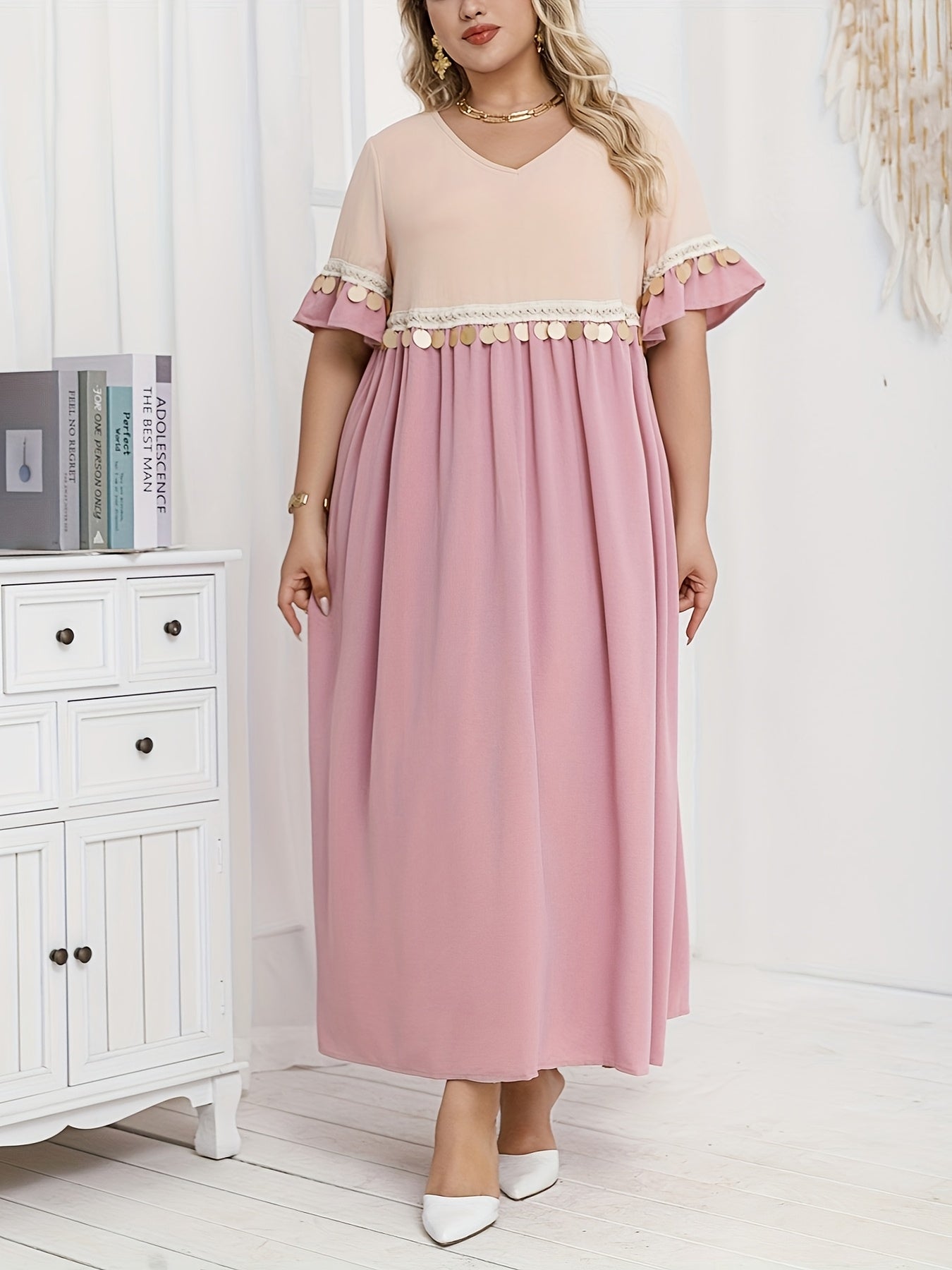 Plus Size Women’s Yellow Maxi Dress with V-Neck and Tassel Details