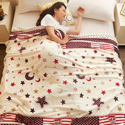 Geometric Flannel Throw Blanket Soft Cozy Modern Design Machine Washable Versatile for Couch Bed Outdoor