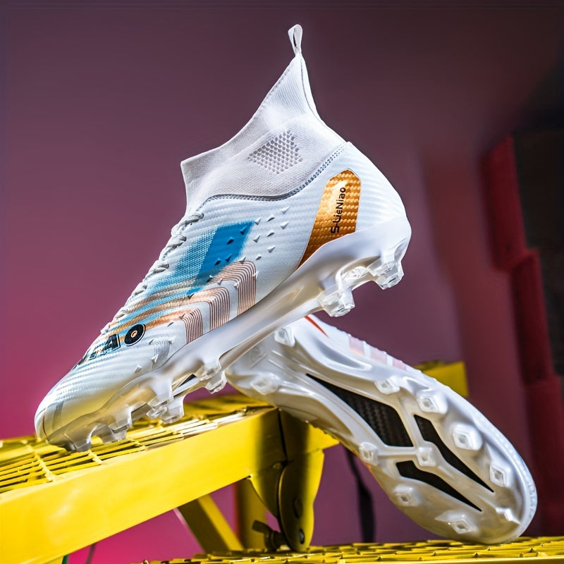 Bolalar uchun yuqori to'plar, uzun tishlar, sirpanmas dizayn, nafas oladigan PU yuqori qismi, TPU taglik va barcha sport mavsumlari uchun shoelace yopilishi.