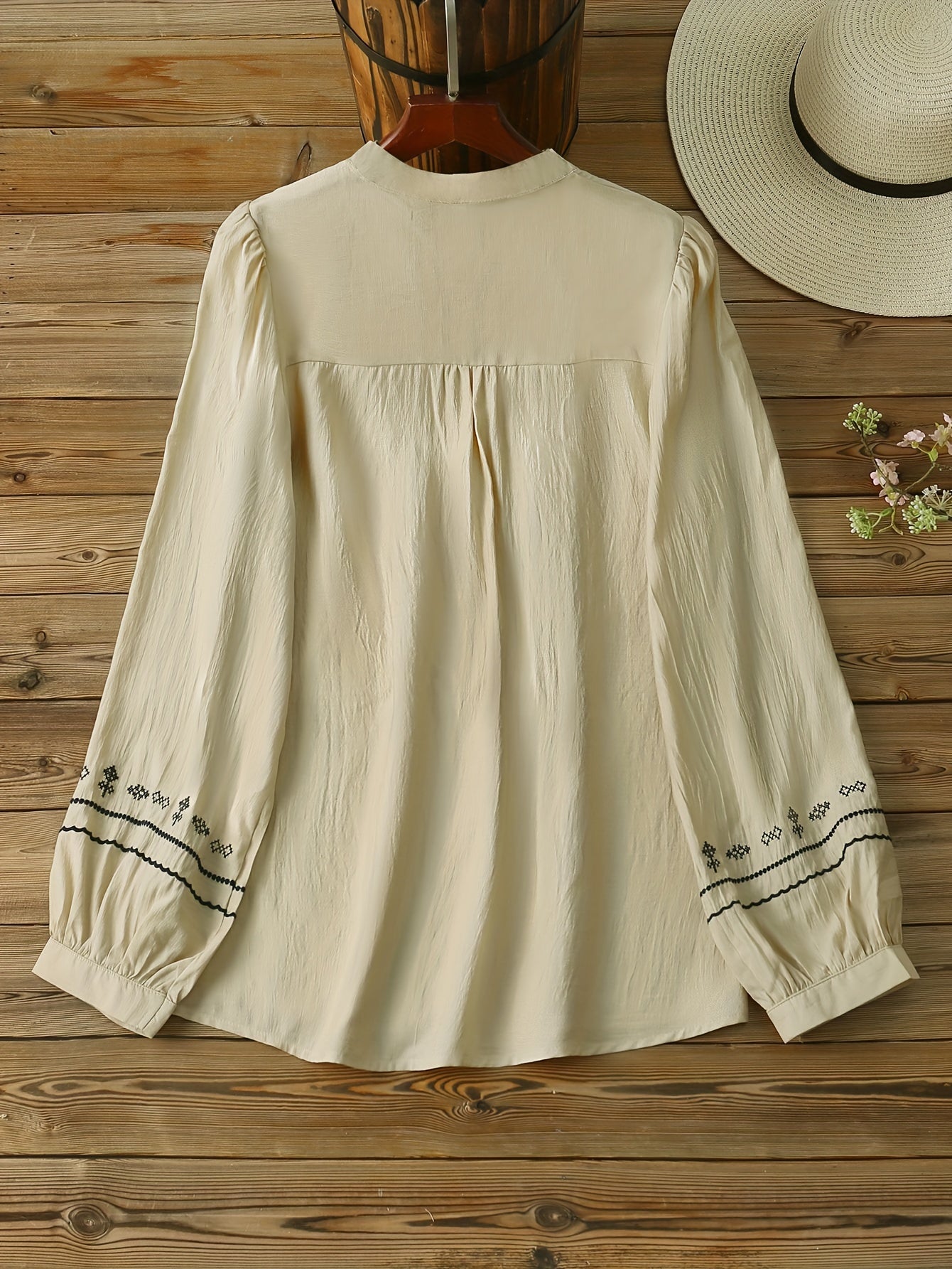 Women's Vintage Embroidered Rayon Blouse Long Sleeve Floral Light Blue Spring Fall